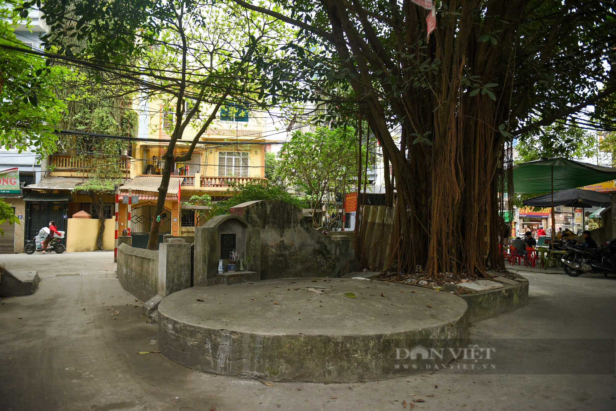 Khám phá cuộc sống của người dân tại khu &quot;phố nghĩa địa&quot; ở trung tâm Thủ đô  - Ảnh 5.