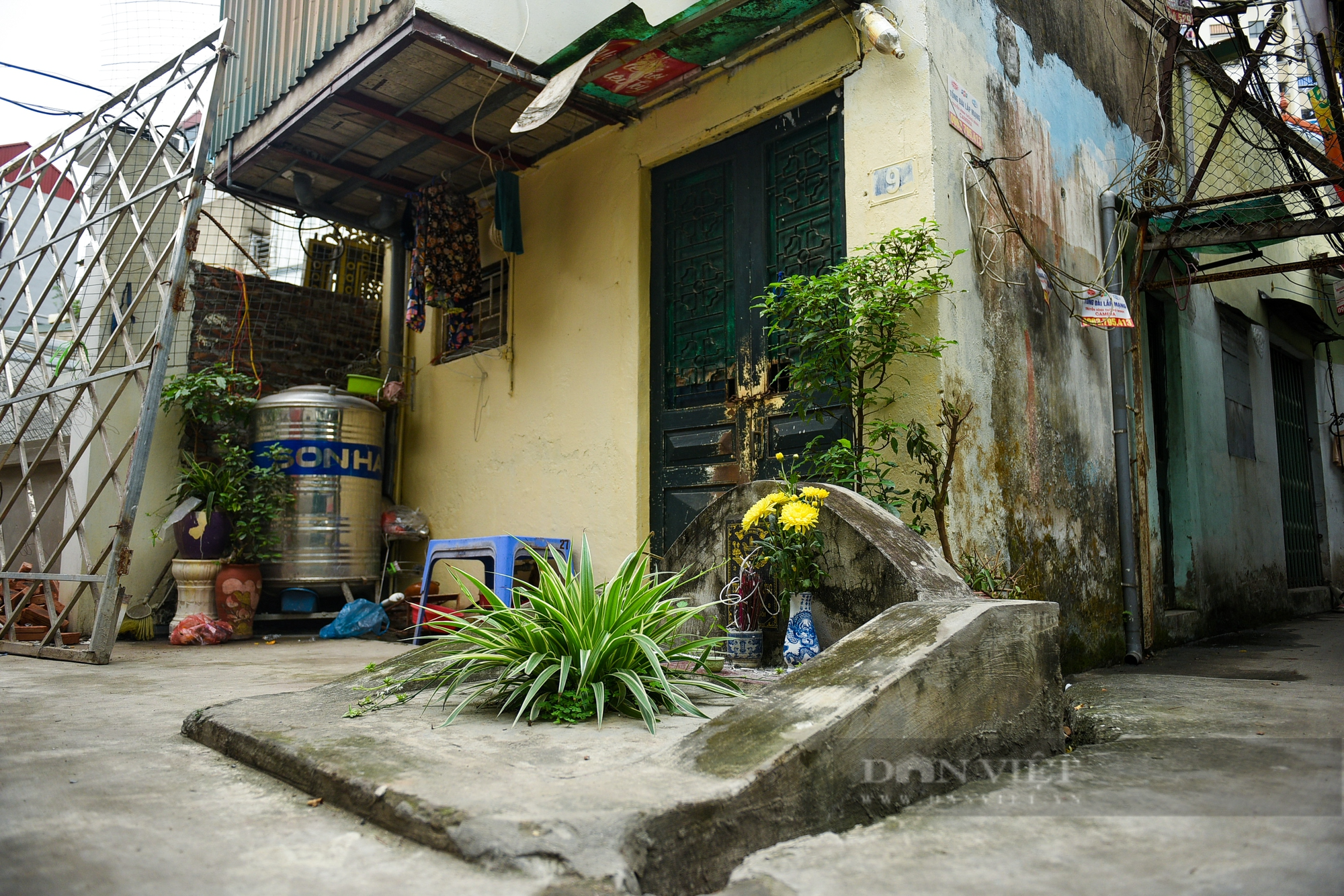Khám phá cuộc sống của người dân tại khu &quot;phố nghĩa địa&quot; ở trung tâm Thủ đô  - Ảnh 6.