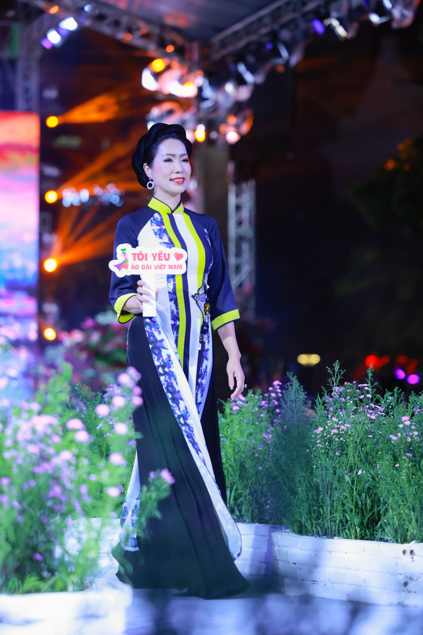 Những con số đặc biệt sau một tháng Lễ hội áo dài TP.HCM 2023 - Ảnh 5.