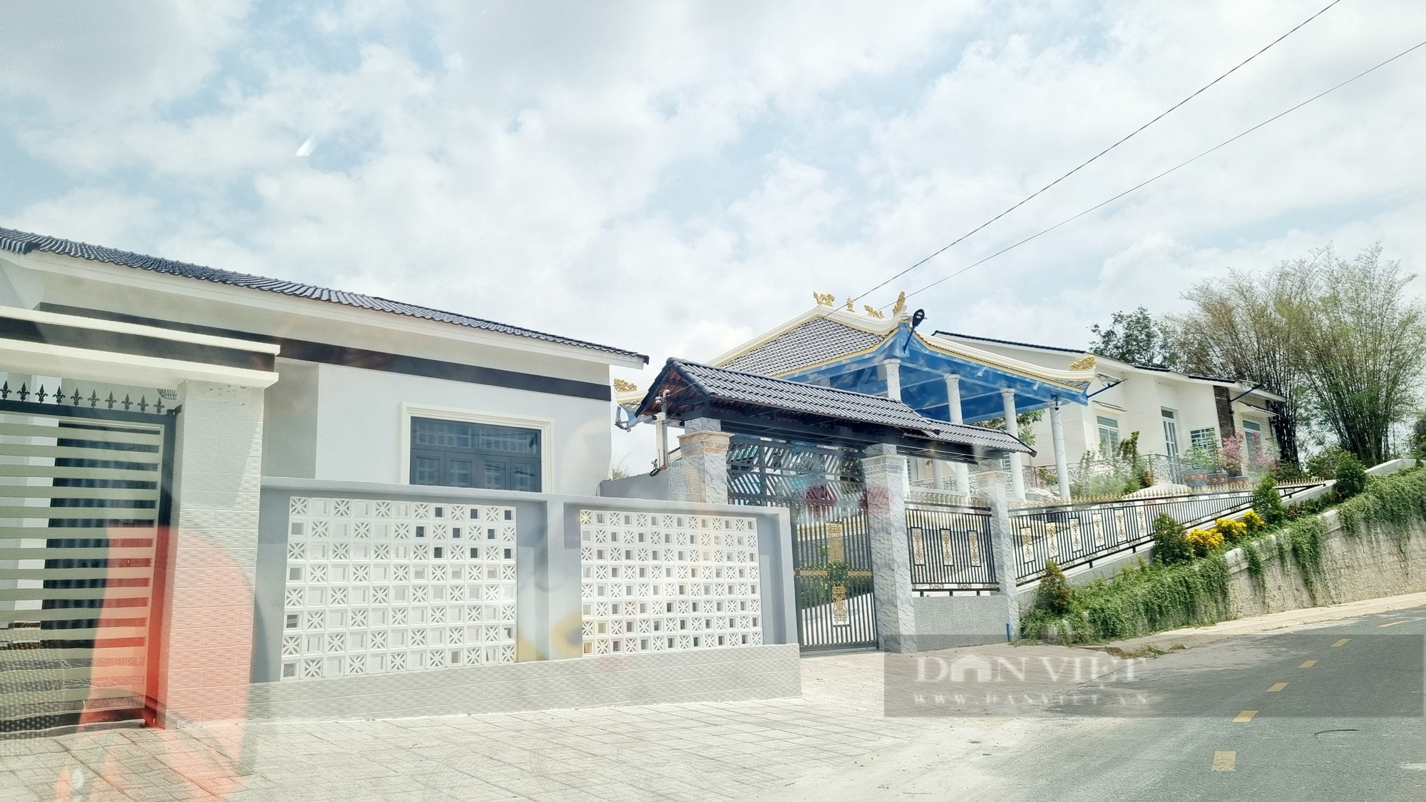 Xin phép làm nhà hốt thuốc từ thiện để xây dựng &quot;biệt thự&quot; trái phép - Ảnh 1.