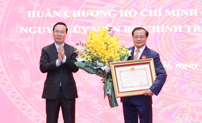 Bí Thư Hà Nội: Ông Phạm Quang Nghị đóng góp quan trọng vào những thành quả mà Thủ đô có được - Ảnh 1.