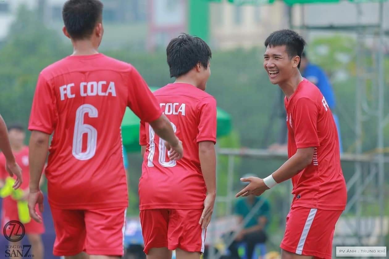 Hiếu “Kante”: Tài năng đến từ sự đa năng trên sân phủi - Ảnh 1.