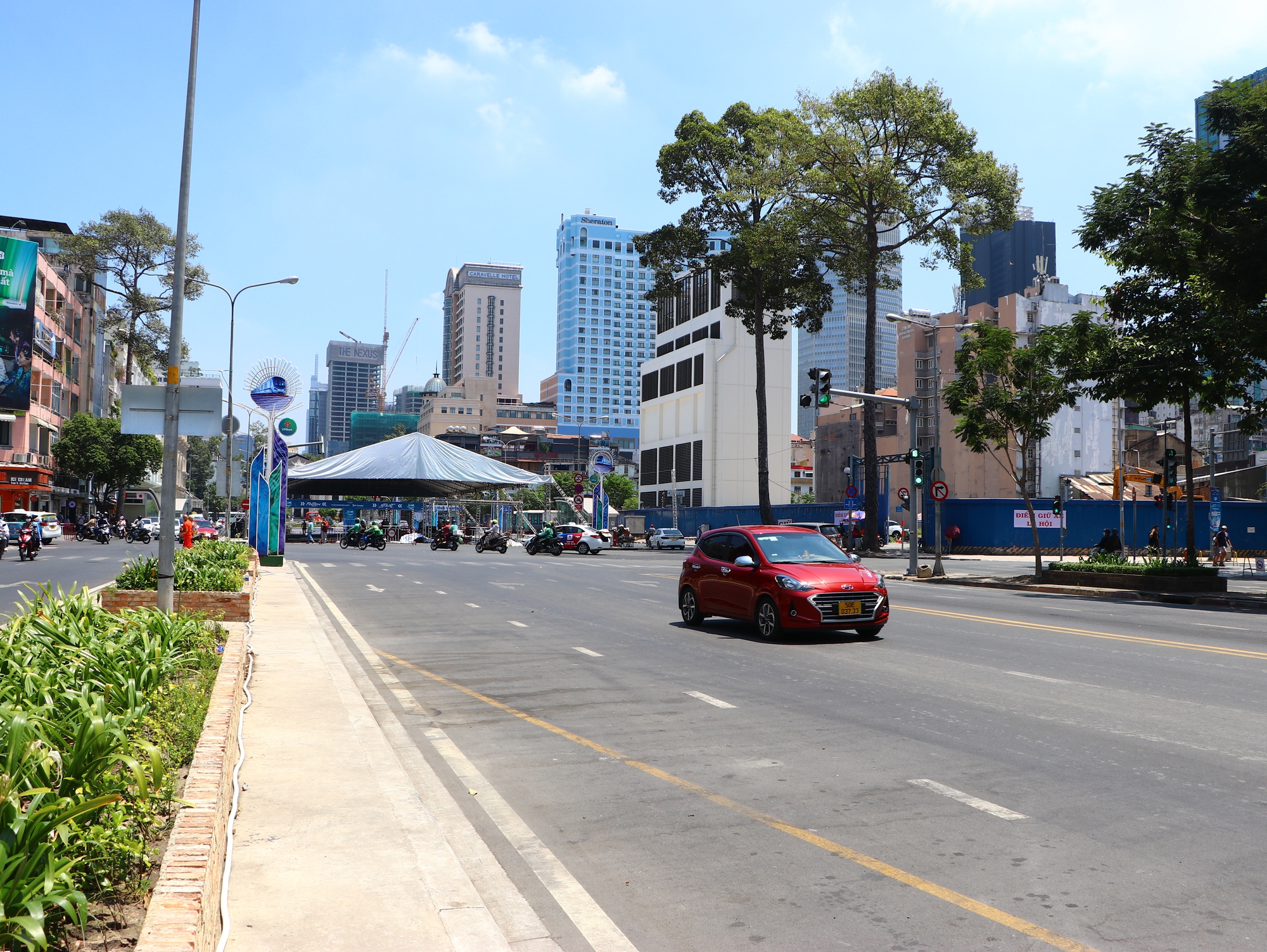 Sẽ tái lập lại hàng cây trên đường Lê Lợi  như trước khi xây dựng tuyến metro số 1 - Ảnh 3.