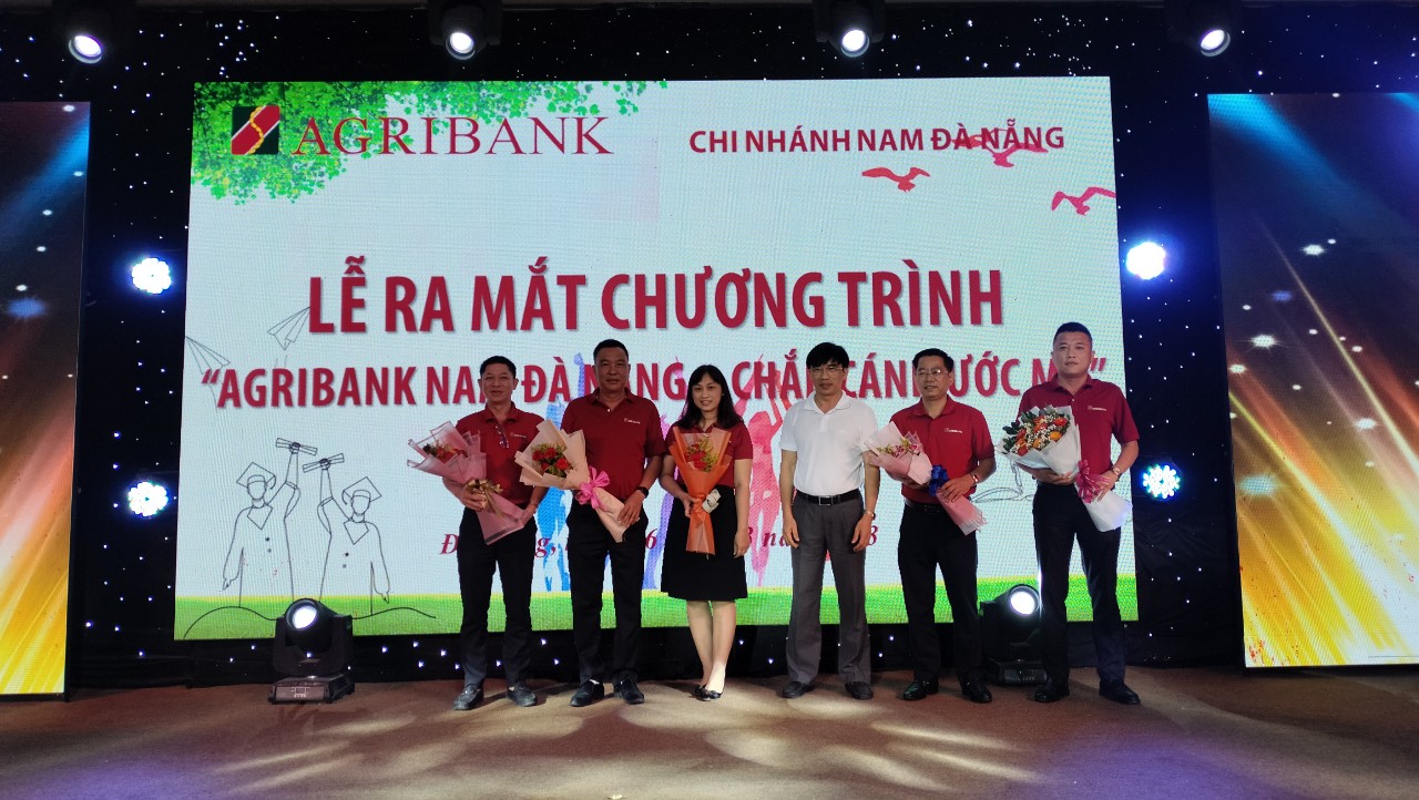 Agribank Nam Đà Nẵng – Chắp cánh ước mơ cho học sinh, sinh viên - Ảnh 1.