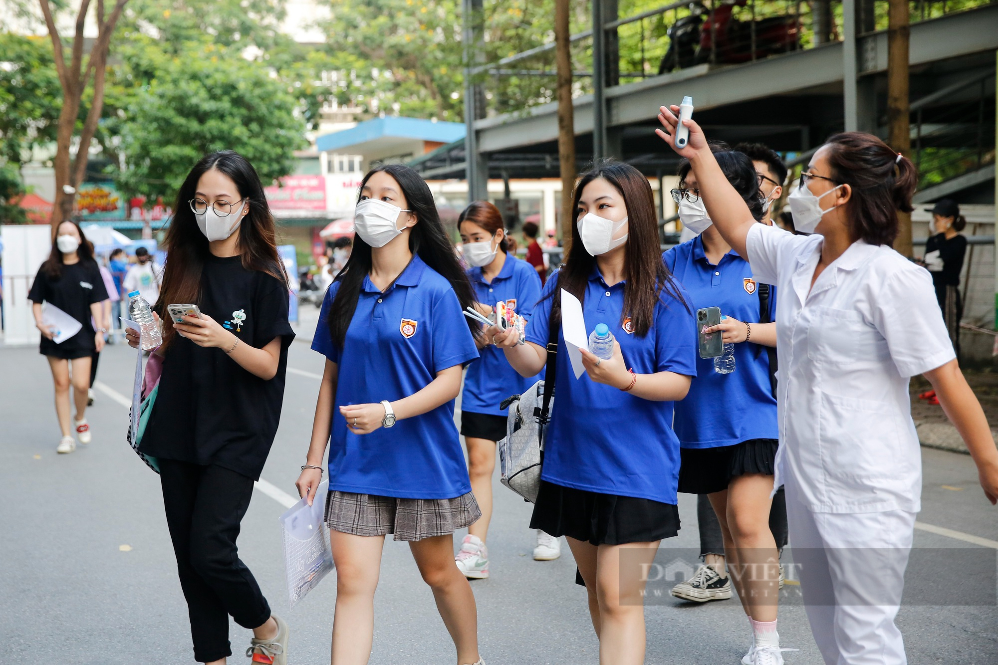 Nóng: Lịch xét tuyển đại học 2023 vừa được Bộ GDĐT công bố - Ảnh 1.