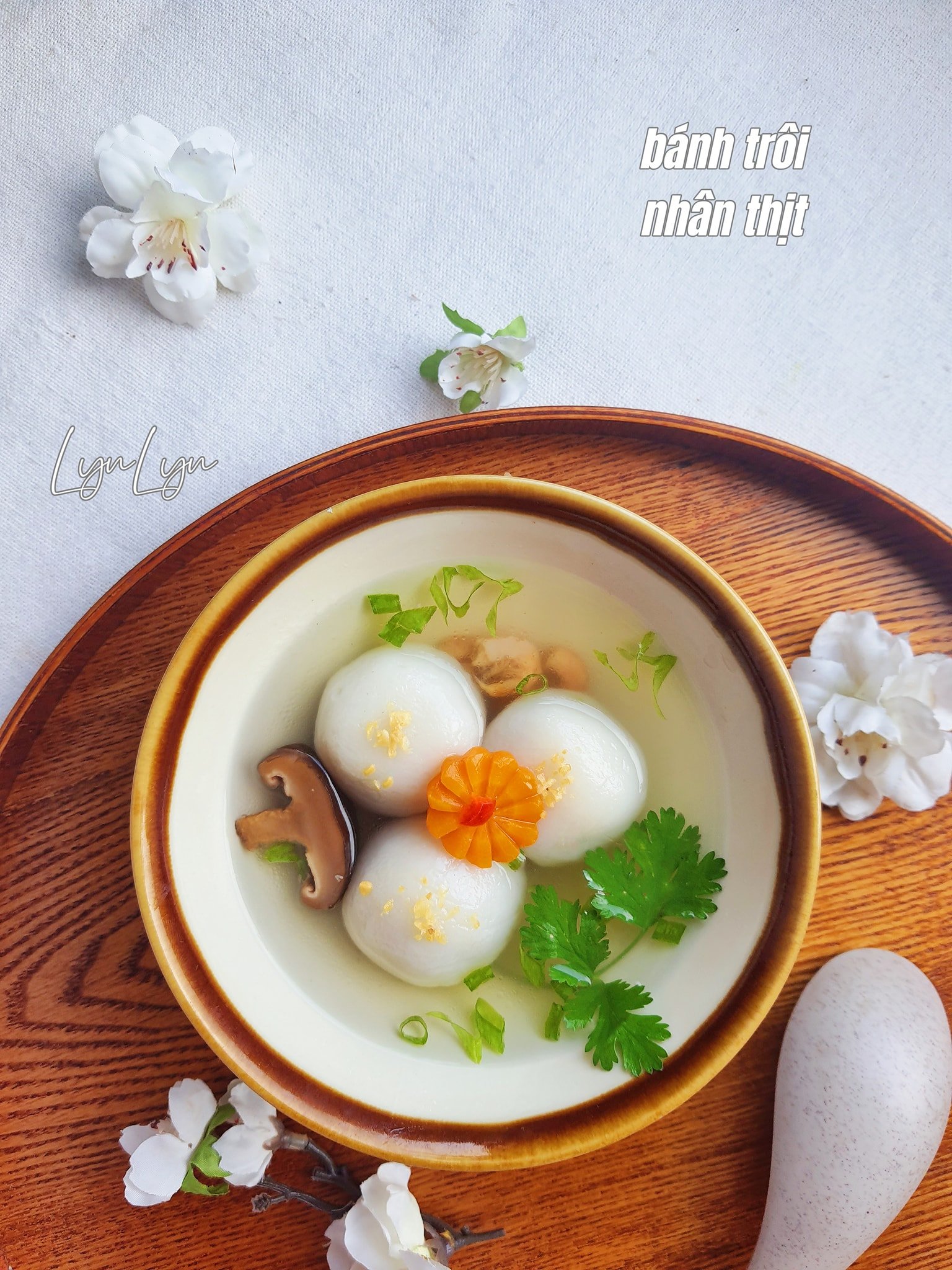 Lạ miệng với món bánh trôi nhân thịt béo bùi thơm ngon - Ảnh 1.