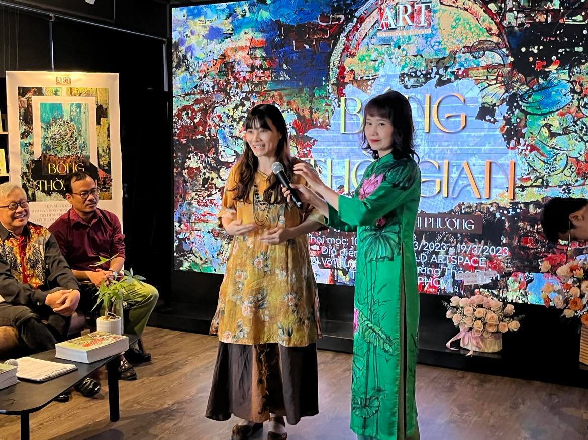 Ngỡ ngàng với &quot;Bóng thời gian&quot; mang hồi ức kinh thành Huế của Đặng Thị Phượng - Ảnh 10.