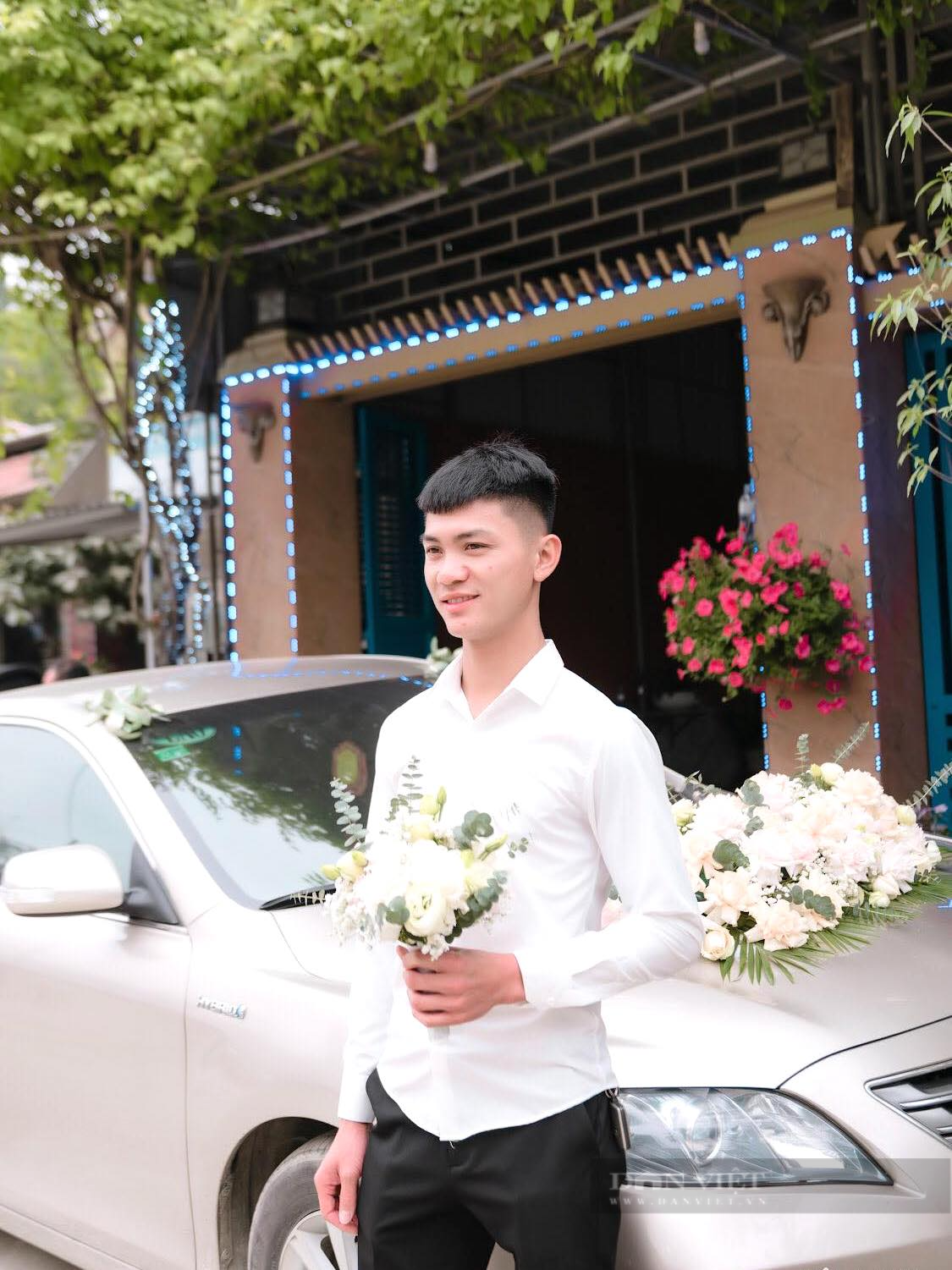 Hà Tĩnh: Chú rể rước dâu bằng 20 xe đầu kéo khiến nhà gái và làng xóm trầm trồ - Ảnh 5.