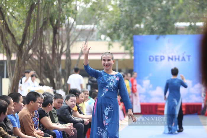 Ngày 8/3 đẹp nhất của những người phụ nữ &quot;đặc biệt&quot;  - Ảnh 7.