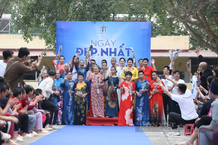 Ngày 8/3 đẹp nhất của những người phụ nữ &quot;đặc biệt&quot;  - Ảnh 8.