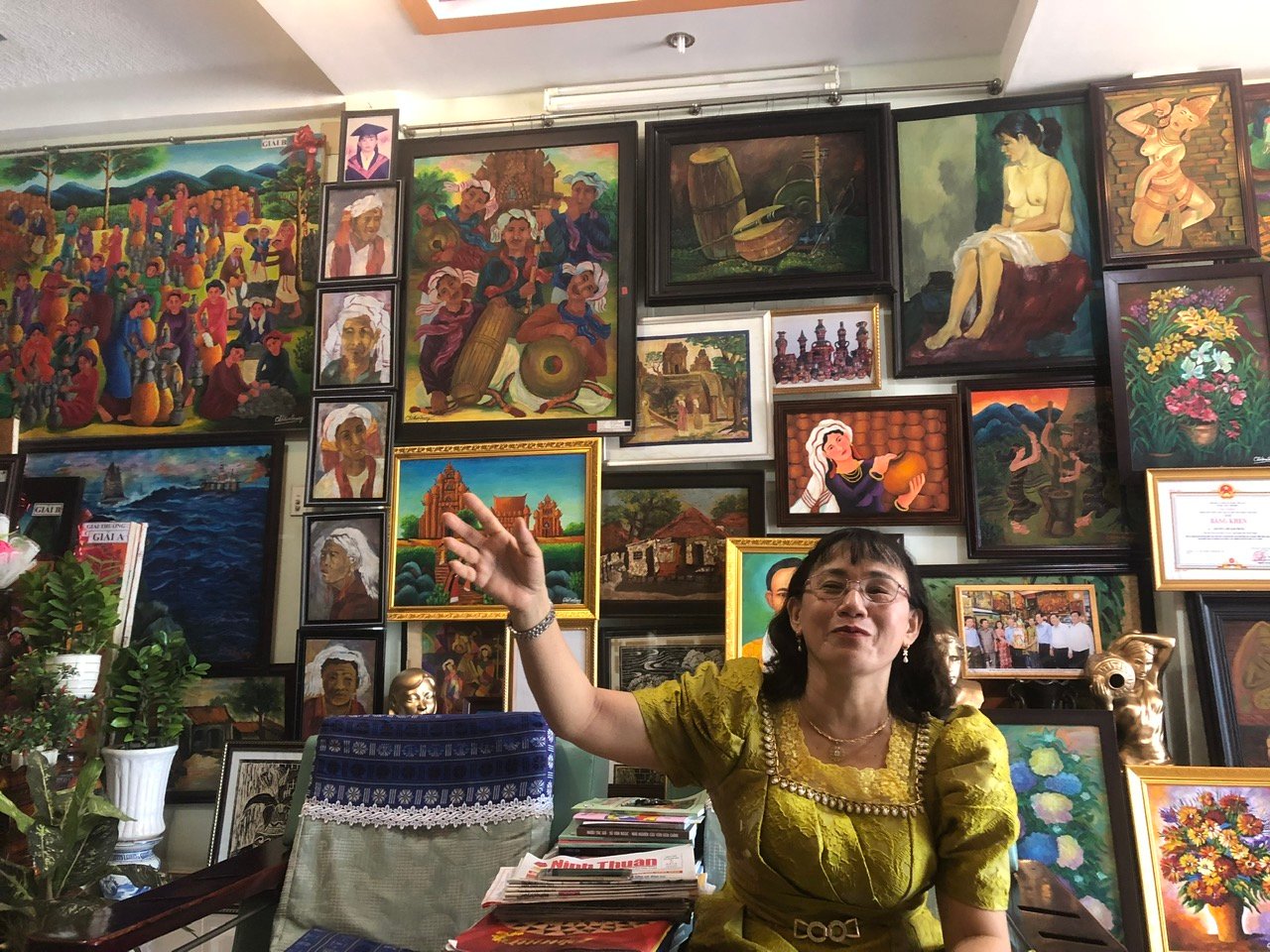 Nữ thạc sỹ, họa sĩ Chế Kim Trung, người thổi hồn Chăm cho từng tác phẩm nghệ thuật - Ảnh 5.