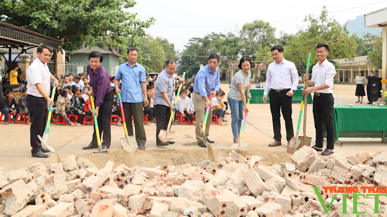 Báo NTNN/Dân Việt: Khởi công &quot;điểm trường mơ ước&quot;  Huổi Só - Ảnh 3.