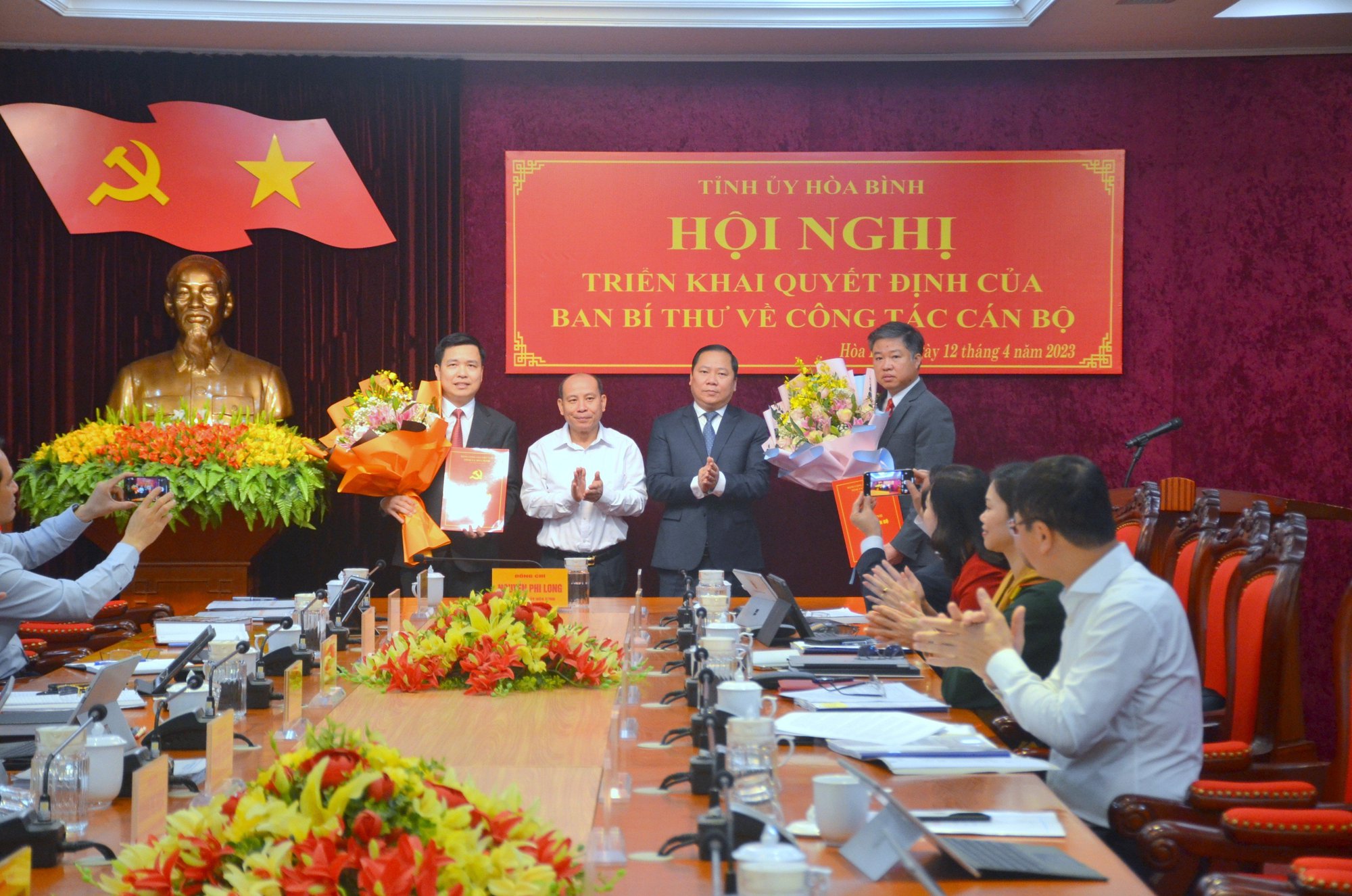 Hòa Bình: Ban Bí thư chuẩn y nhân sự tham gia Ban Thường vụ Tỉnh ủy - Ảnh 1.
