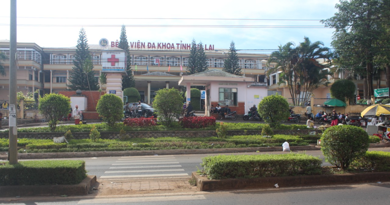 4 công nhân bị vùi lấp do sập lò than - Ảnh 1.