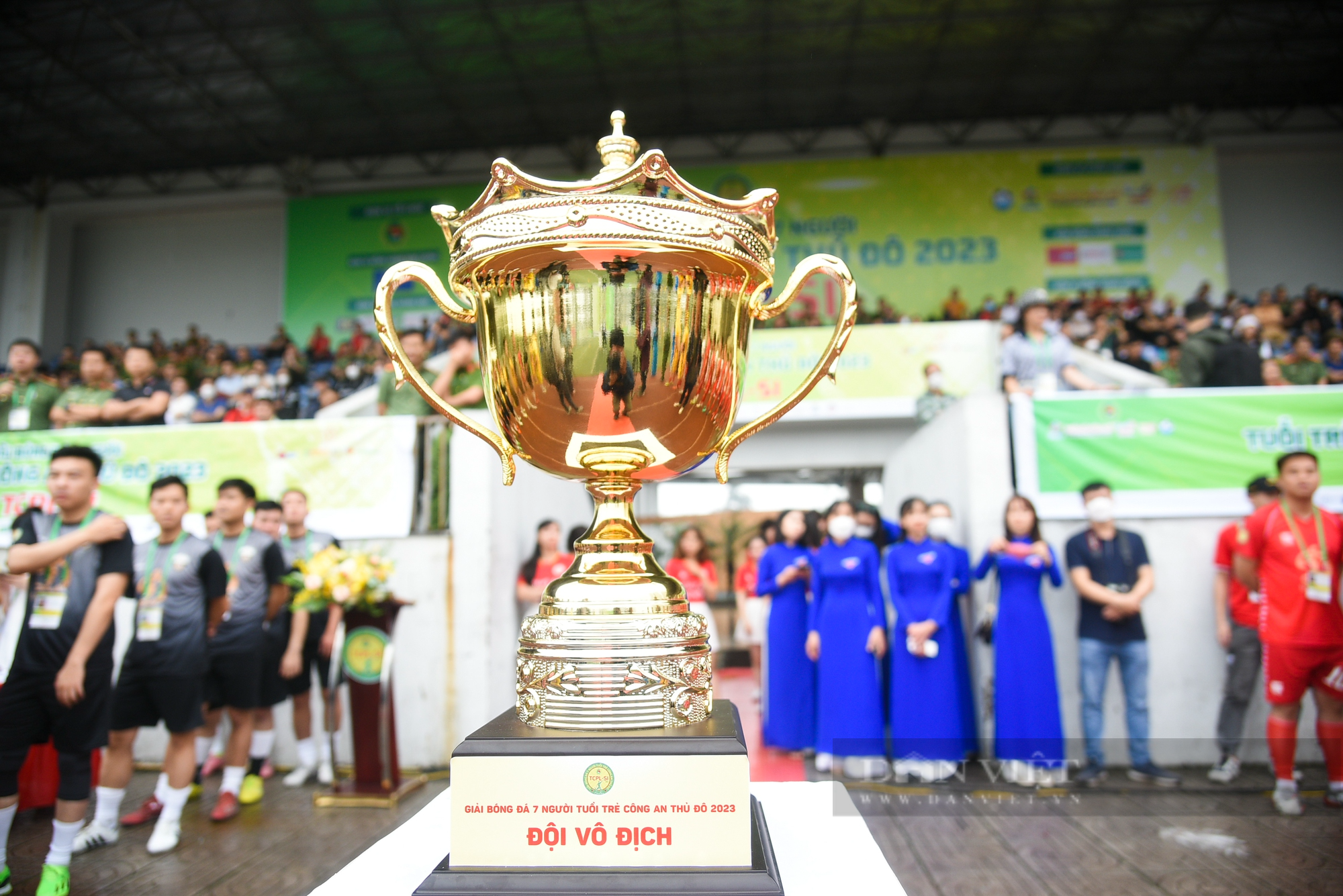 &quot;Cơn mưa bàn thắng&quot; trong trận khai mạc VCK giải bóng đá 7 người Tuổi trẻ Công an Thủ đô 2023 - Ảnh 4.