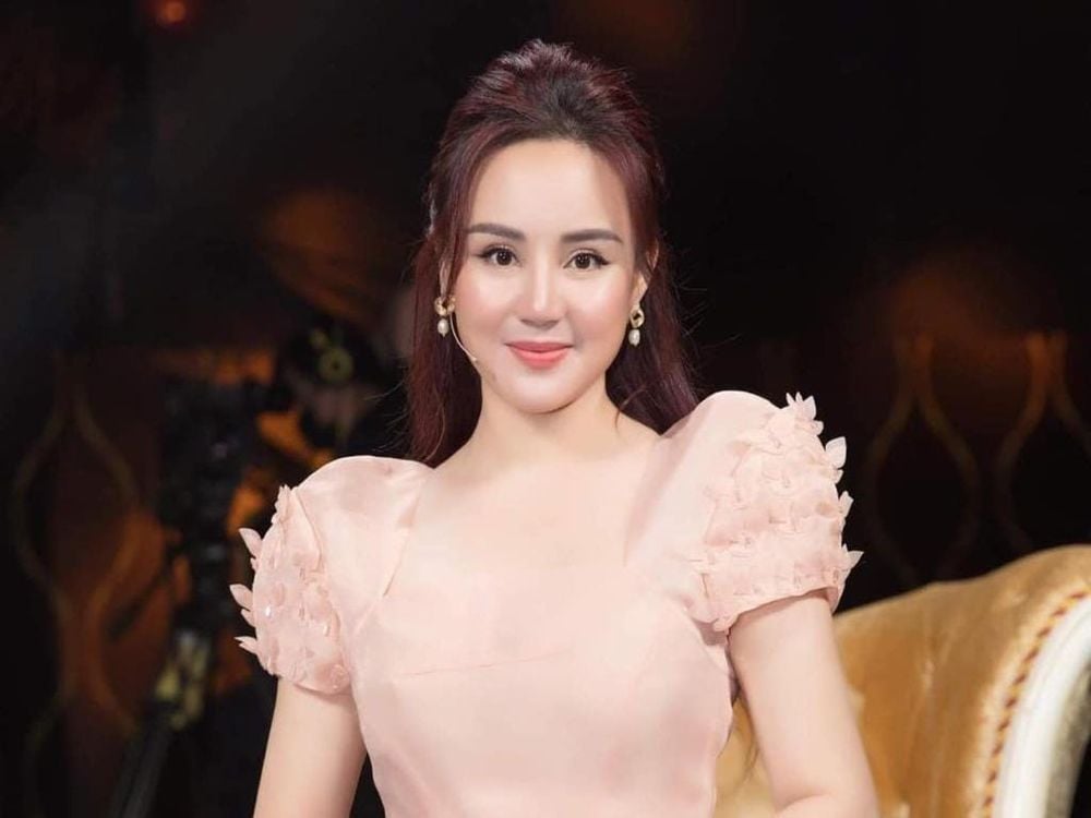 Vy Oanh khoá toàn bộ trang cá nhân, rút khỏi mạng xã hội  - Ảnh 1.