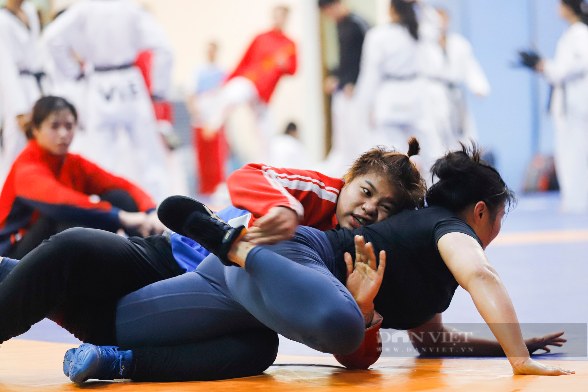 SEA Games 32: Đô vật Việt Nam đối đầu VĐV nhập tịch Trung Quốc, Iran, Hàn Quốc - Ảnh 6.