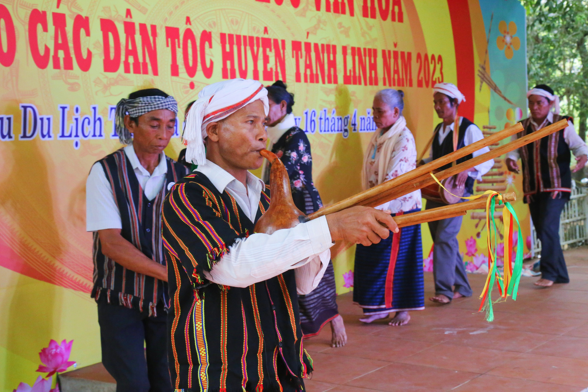Ngày hội sắc màu và những điệu múa của đồng bào dân tộc ở Bình Thuận - Ảnh 2.