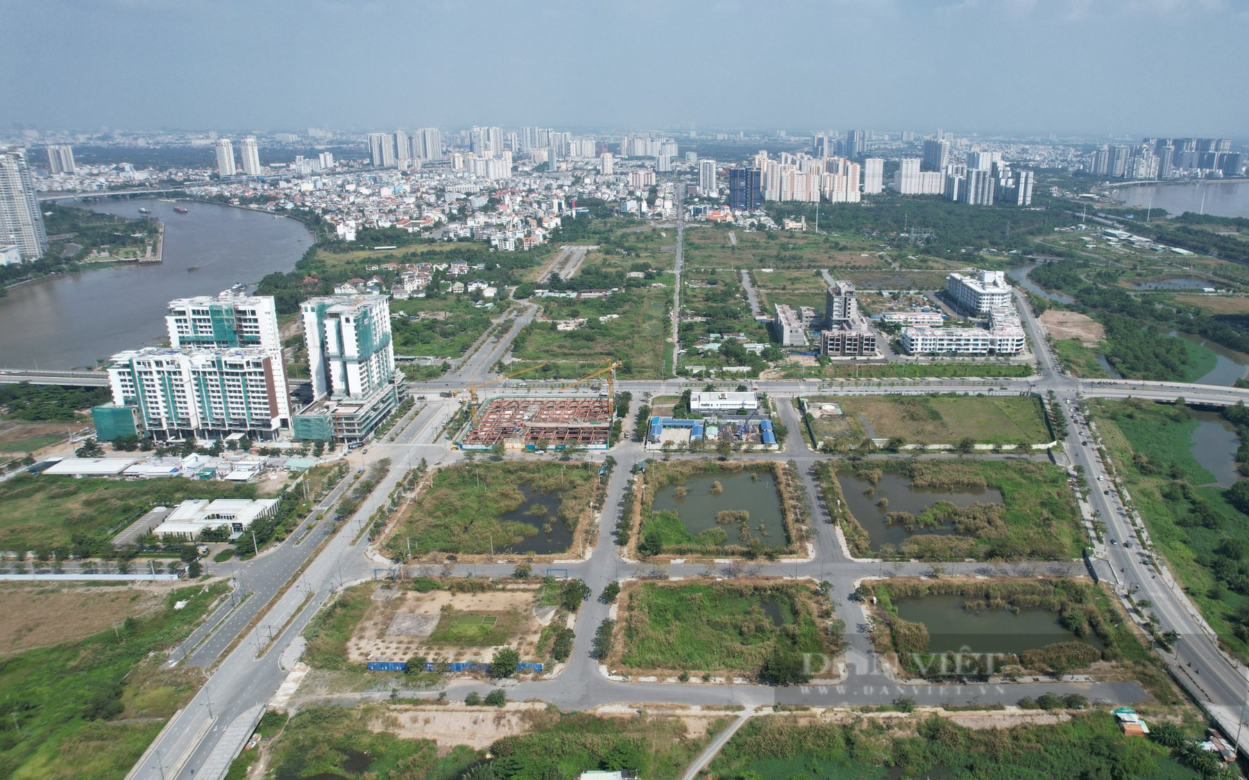 Đặt cọc trước 20% giá khởi điểm khi đấu giá đất có ngăn được “đầu cơ, thổi giá”? - Ảnh 1.