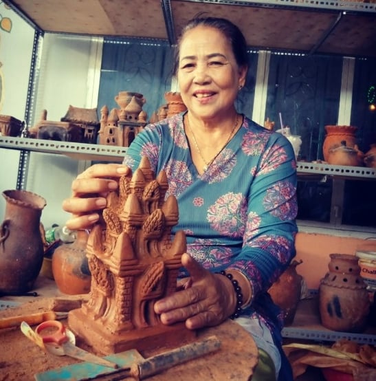 Làng Chăm có những vị chức sắc lớn tuổi tham gia giữ gìn an ninh trật tự, mang lại sự bình an cho thôn xóm - Ảnh 5.