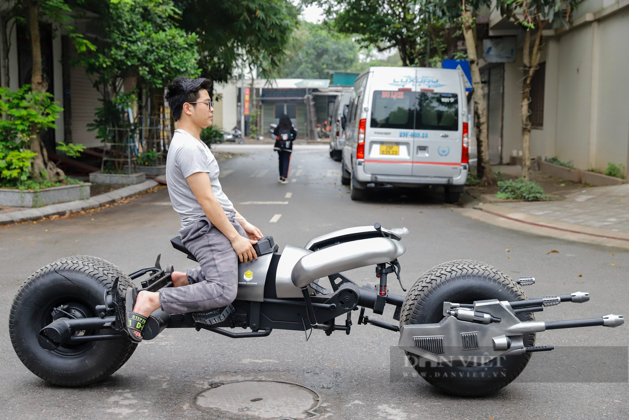 Chàng trai 25 tuổi chi 200 triệu đồng chế tạo xe &quot;quái vật Batpod&quot; chỉ có trong phim Hollywood - Ảnh 7.