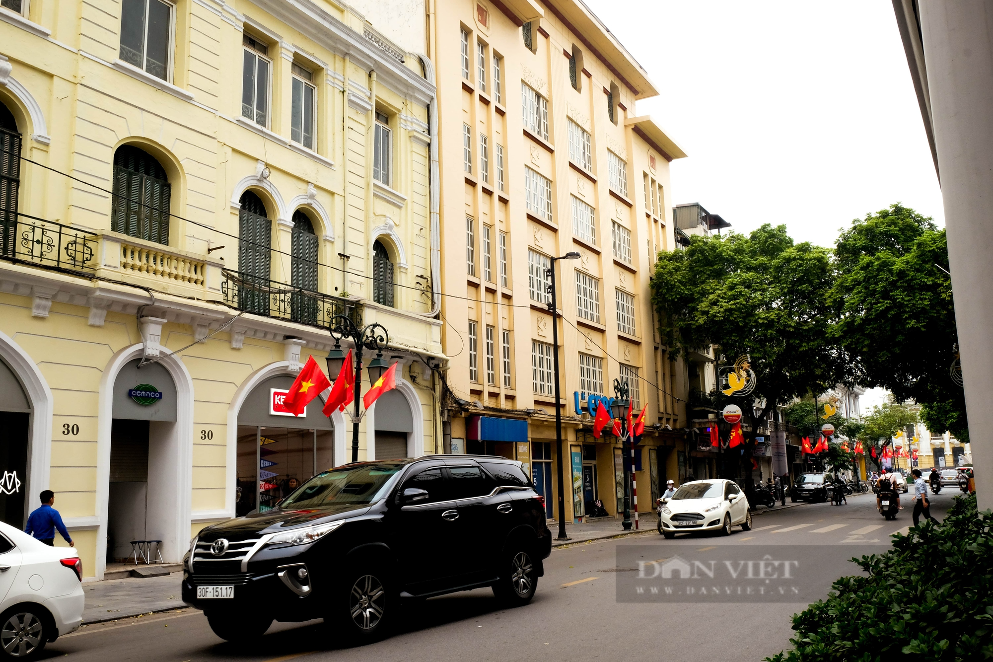 Cận cảnh những công trình Pháp cổ được trùng tu, cải tạo ở Hà Nội - Ảnh 10.