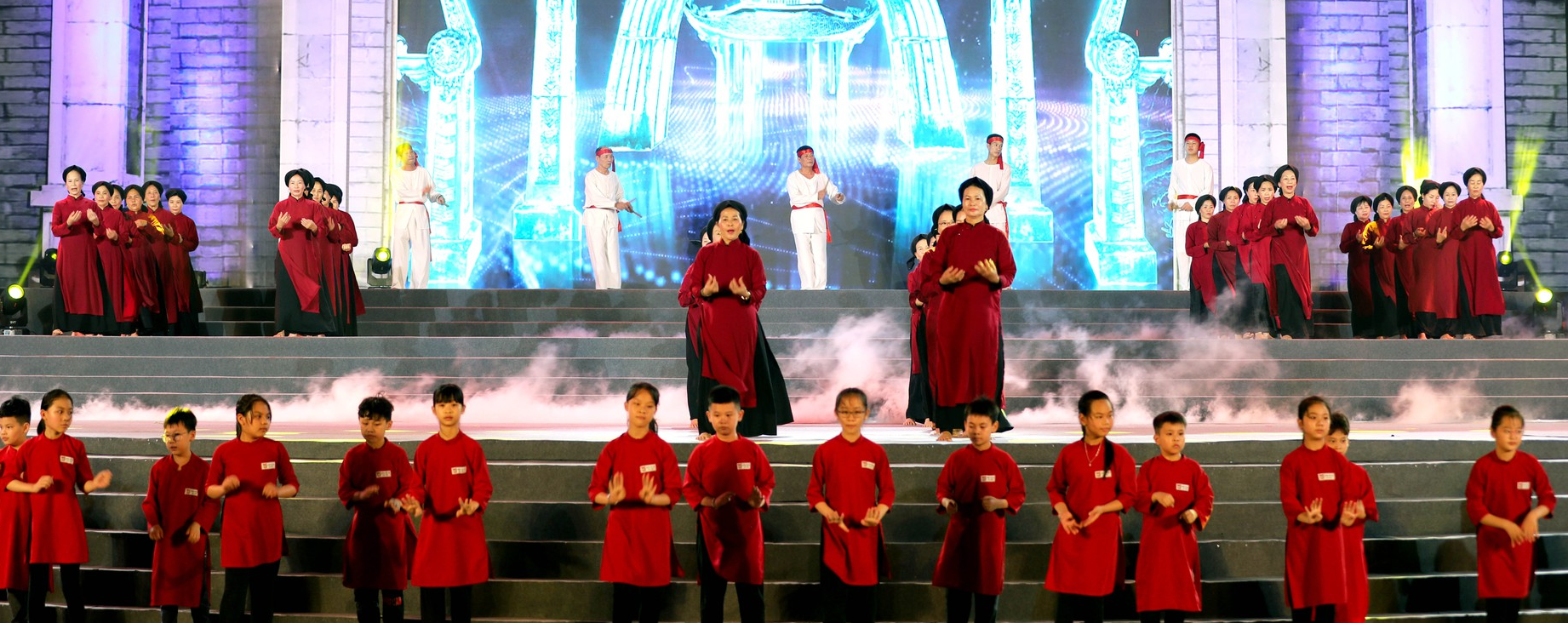 Khai mạc Lễ hội Đền Hùng 2023: &quot;Bữa tiệc&quot; nghệ thuật di sản văn hóa phi vật thể - Ảnh 4.