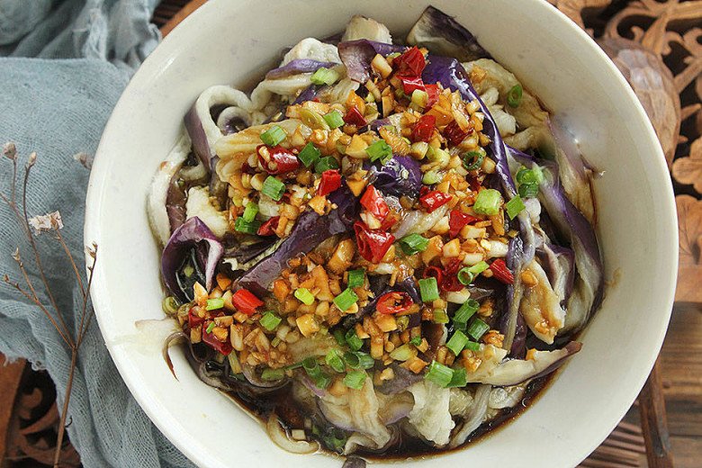 Vua các loại rau cứ tưởng chỉ kho hoặc om là ngon, ai ngờ trộn nguội kiểu này cũng hấp dẫn chẳng kém - Ảnh 7.