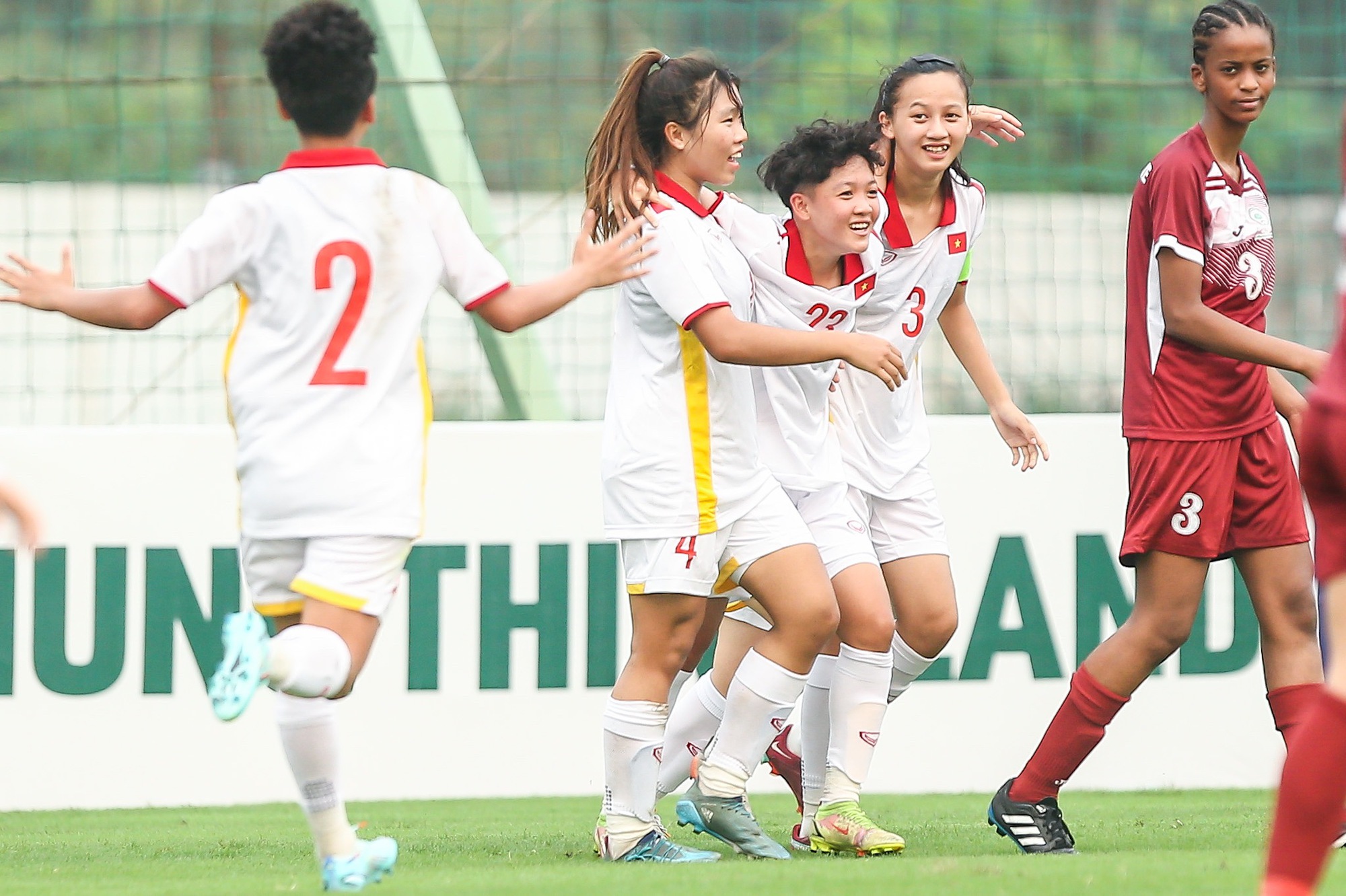 Cầu thủ nữ U17 Palestine dính chấn thương phải đi cấp cứu? - Ảnh 4.