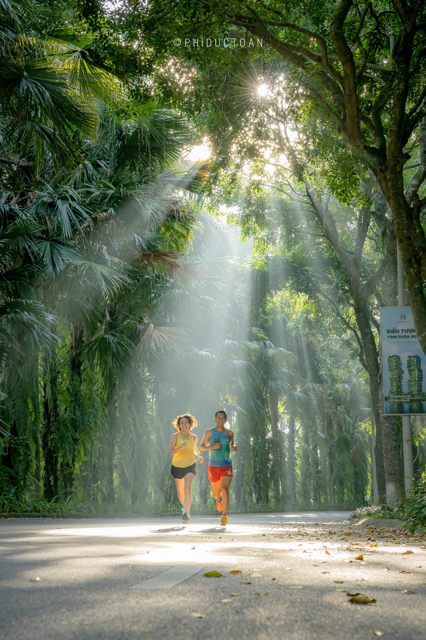 Trải nghiệm độc đáo tại cung đường Ecopark Marathon 2023 - Ảnh 5.