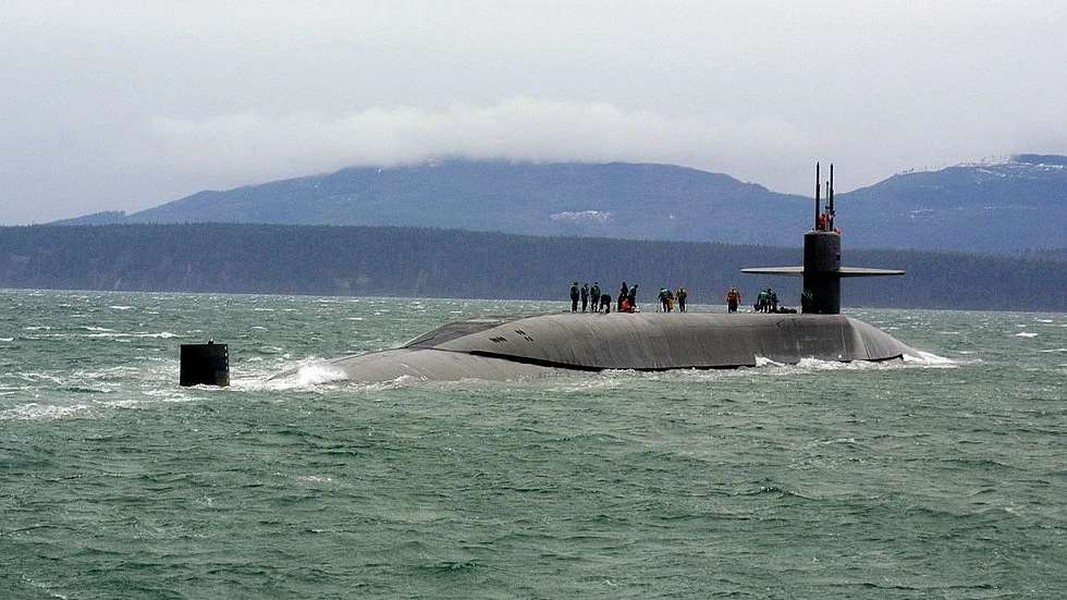 Iran &quot;bắt sống&quot; tàu ngầm chiến lược đáng sợ nhất của Mỹ - Ảnh 9.