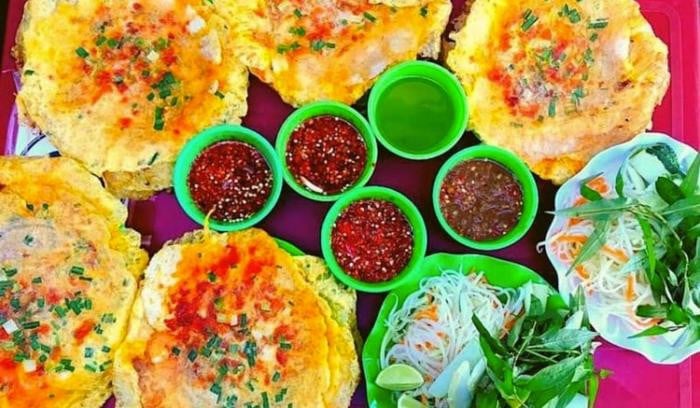 Bánh ép, đặc sản bình dị xứ Huế   - Ảnh 2.