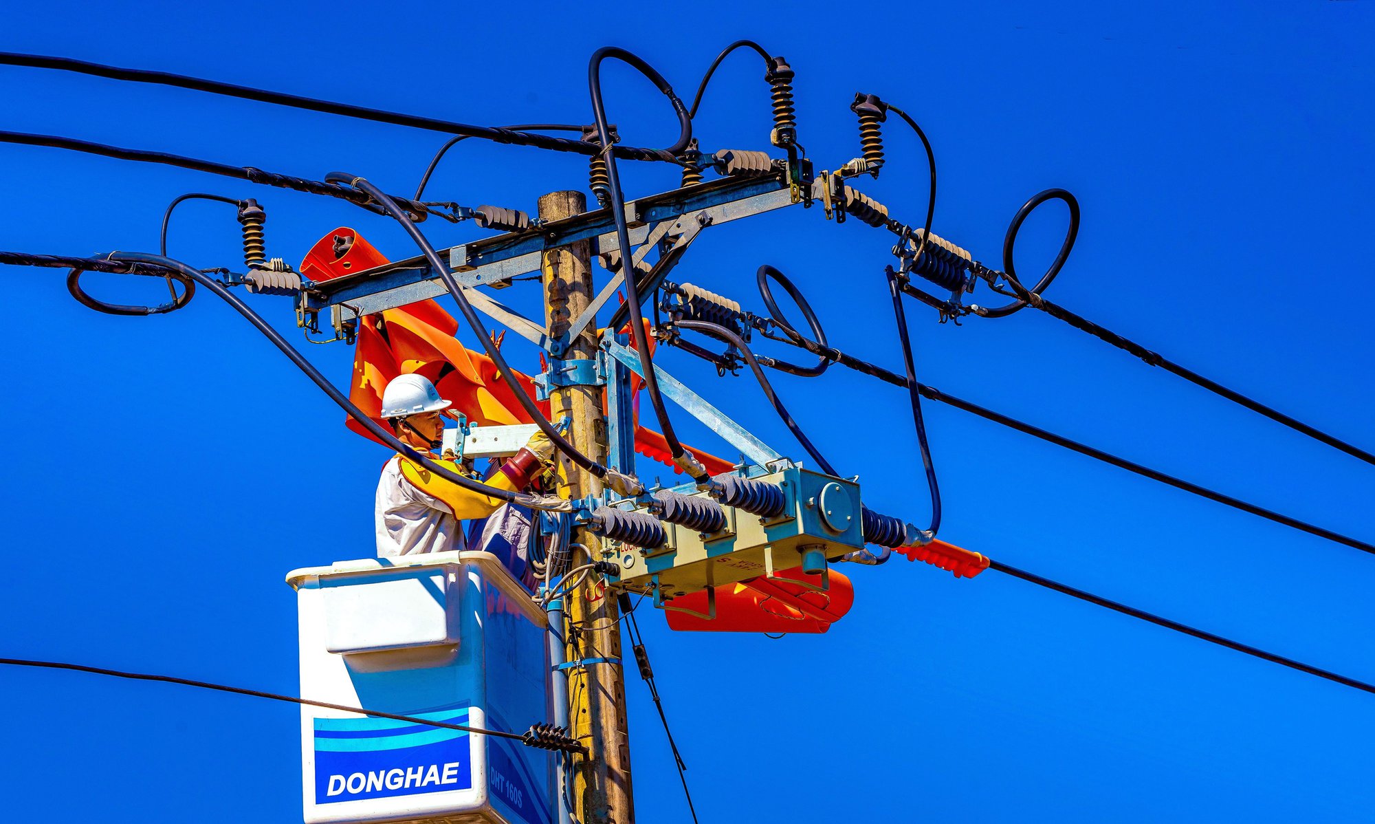 Tổng công ty Điện lực miền Nam chuyển mình thành doanh nghiệp số - Ảnh 7.