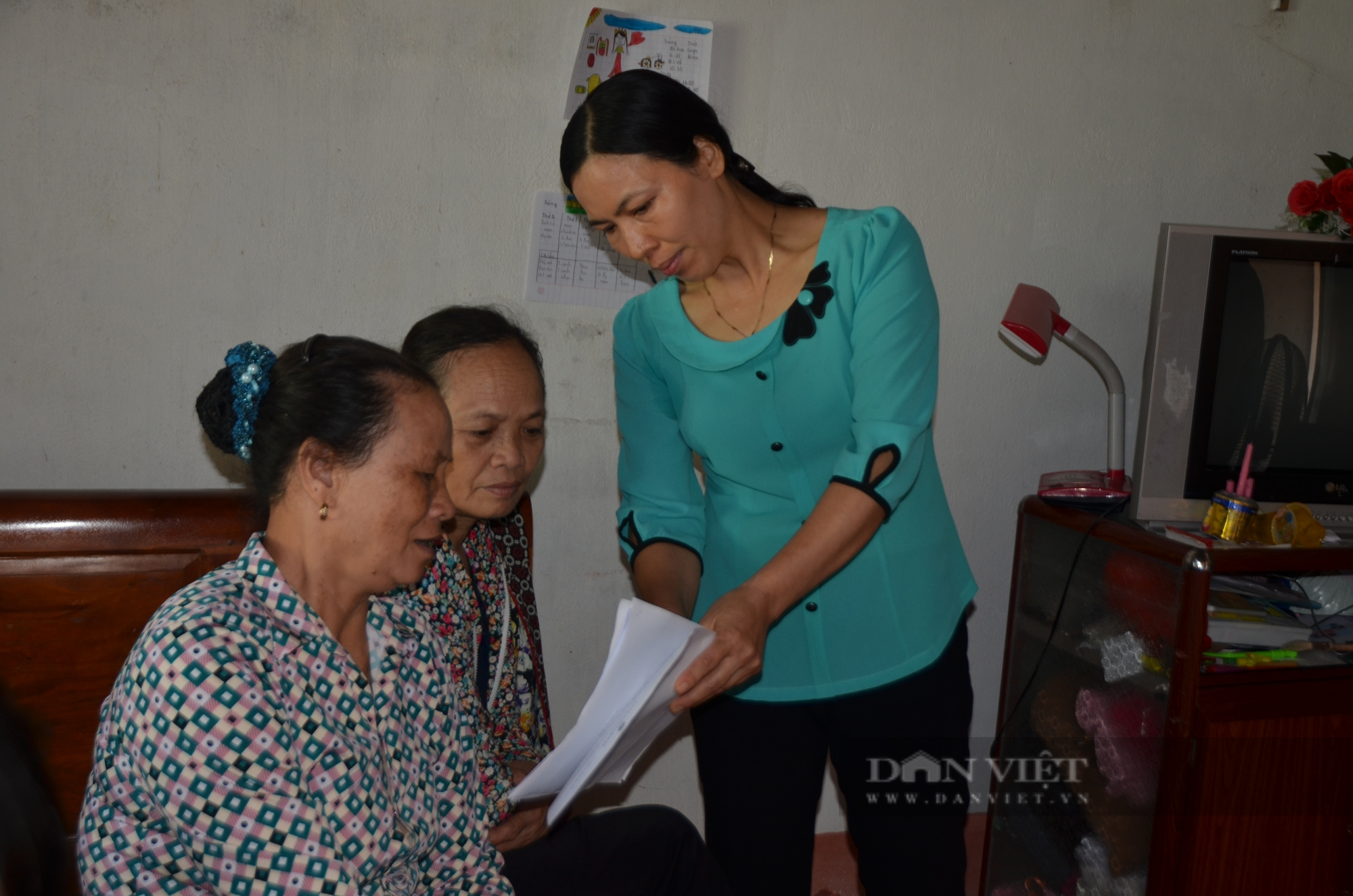 hộ nghèo, hộ cận nghèo 