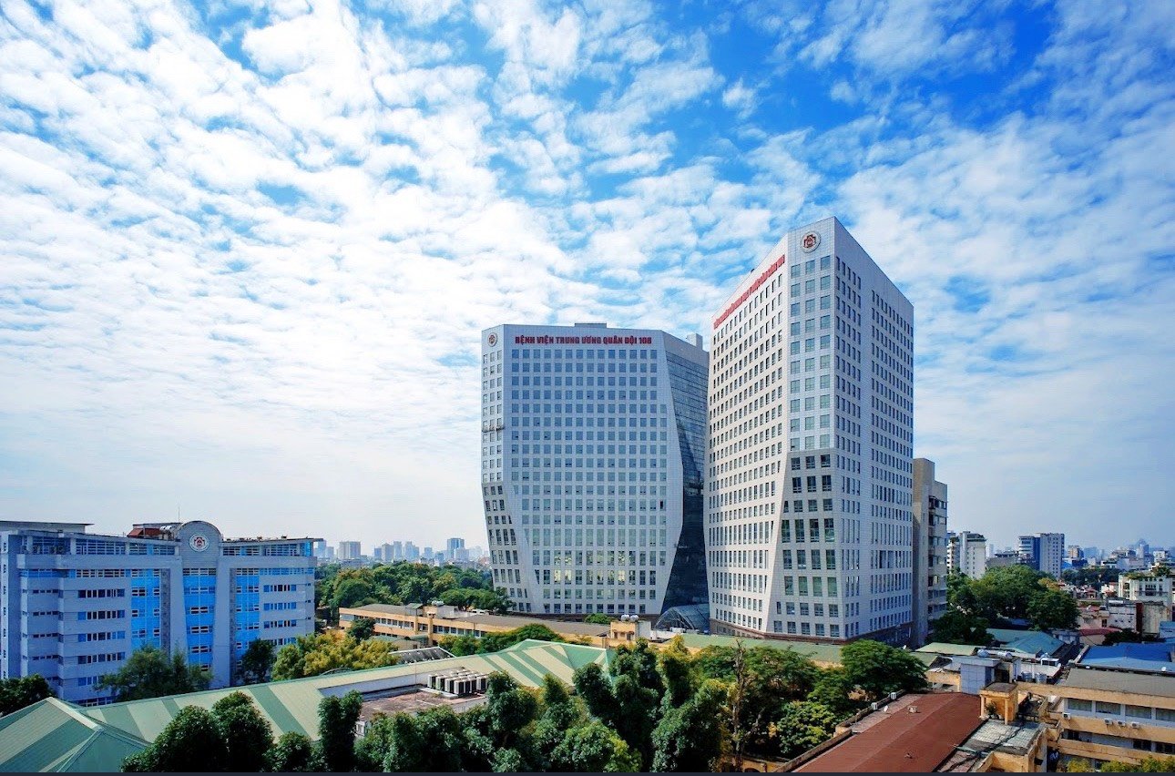 Với phương châm lấy người bệnh làm trung tâm phục vụ, Bệnh viện 108 thực sự là lựa chọn ưu tiên của người dân - Ảnh 1.