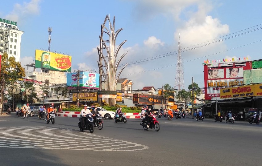 Sóc Trăng: Cán bộ nghỉ lễ ngoài tỉnh về phải chủ động test Covid-19 - Ảnh 1.