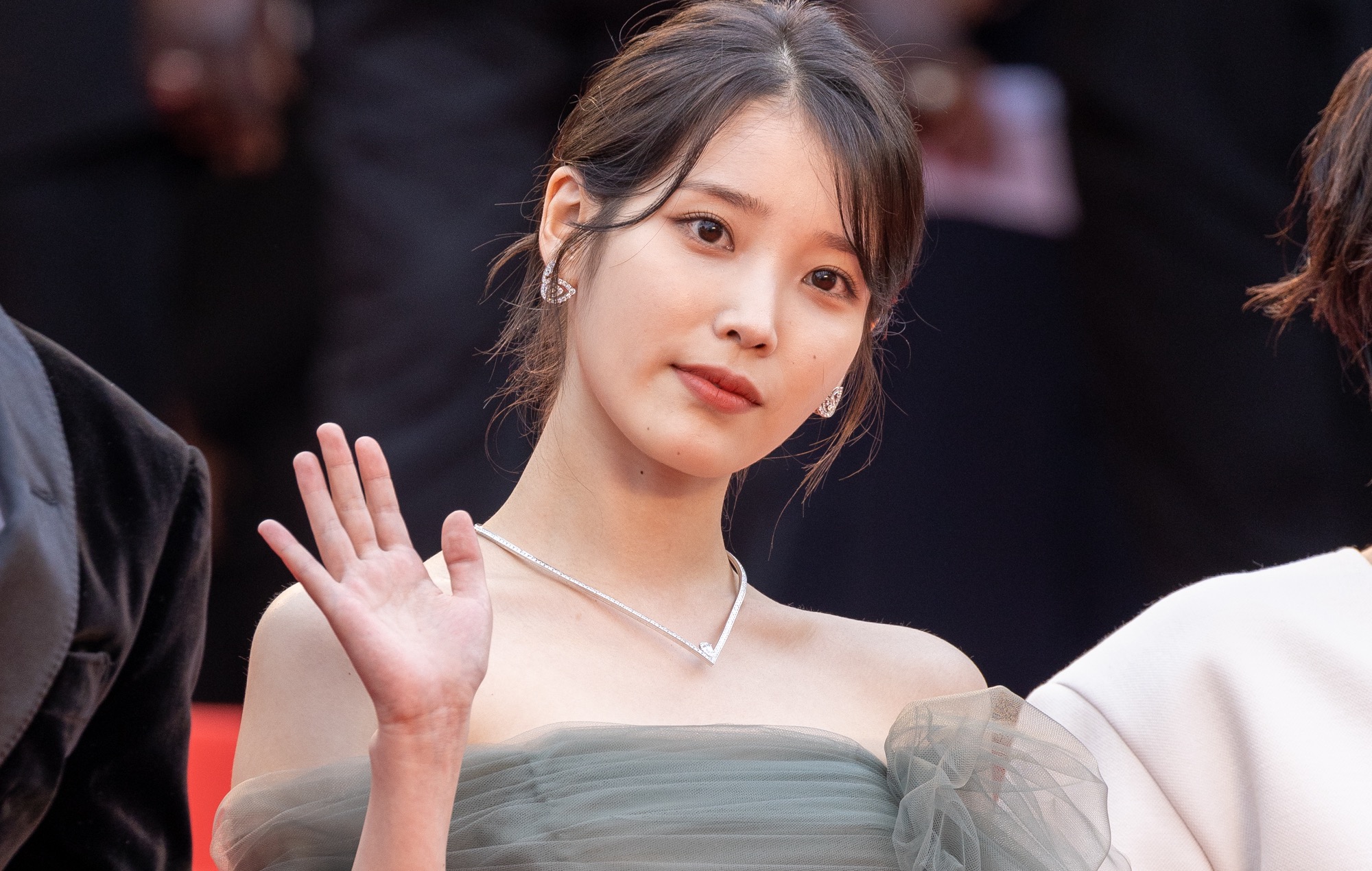IU bị &quot;ngó lơ&quot; dù muốn tham gia nhạc phim &quot;Dream&quot; - Ảnh 2.