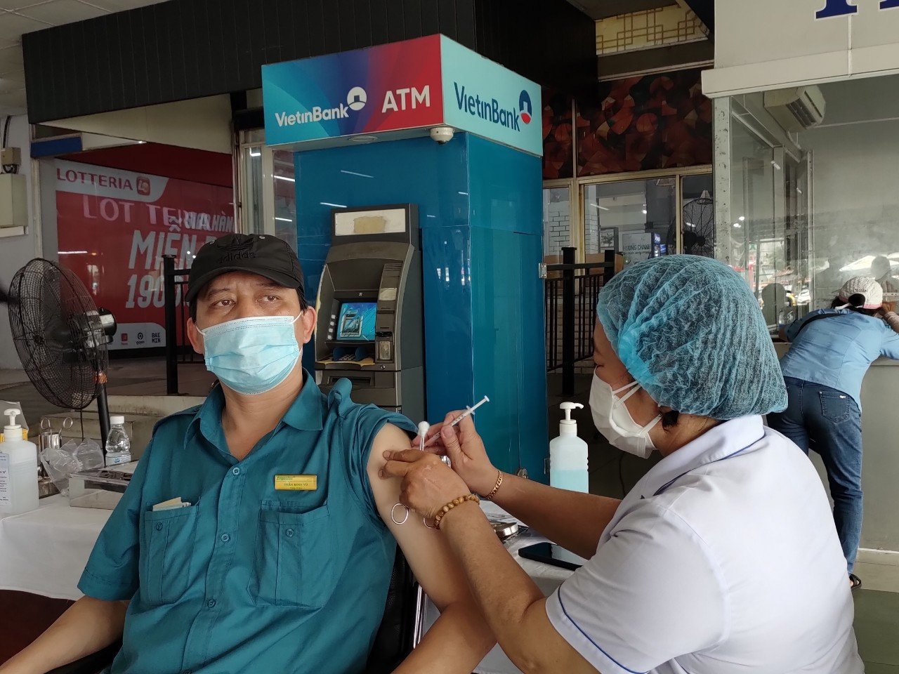 Bộ Y tế khuyến cáo phòng chống dịch Covid-19 trong kỳ nghỉ lễ 30/4, 1/5 - Ảnh 3.