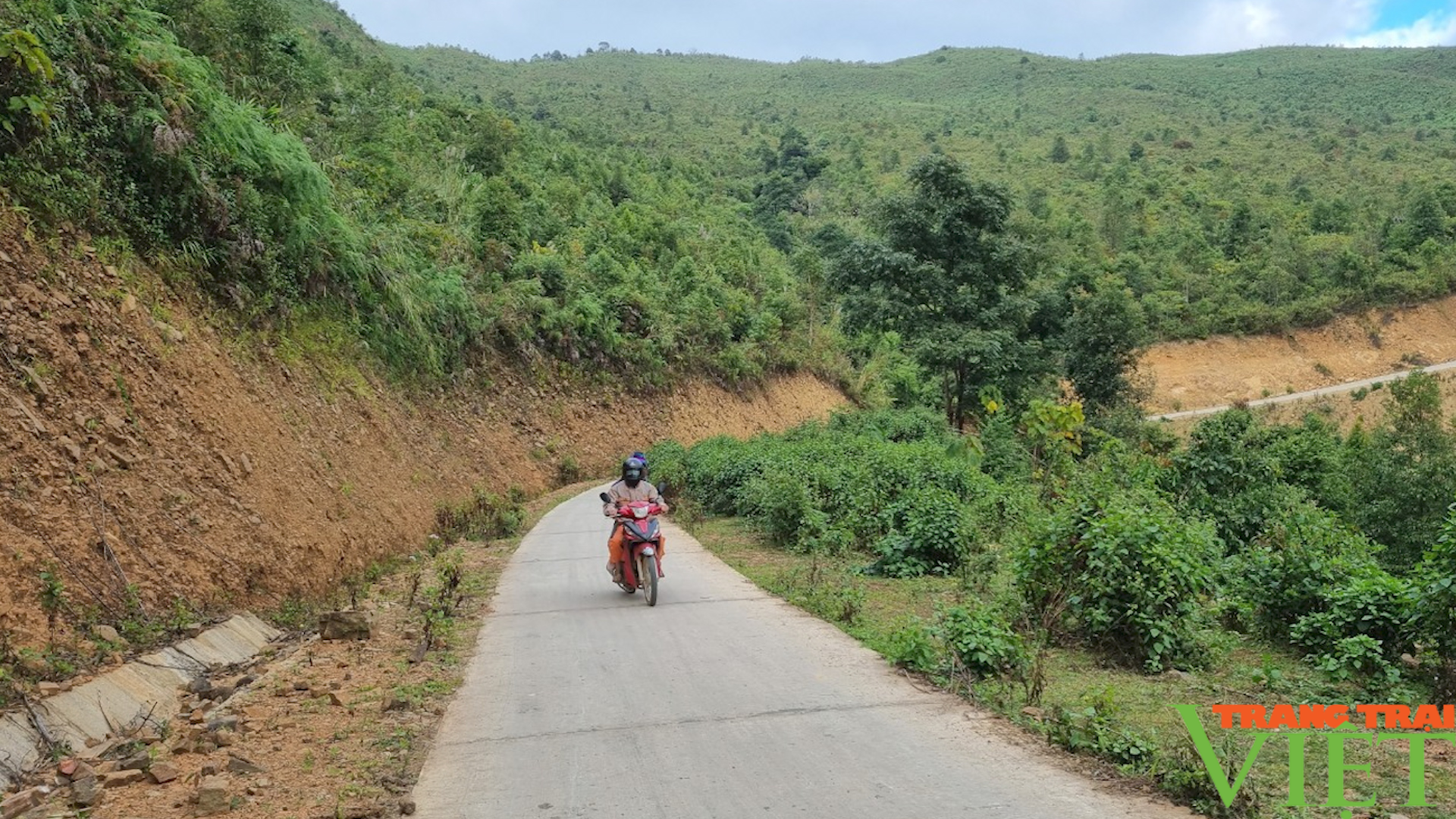Đổi thay nơi vùng biên giới Sốp Cộp - Ảnh 2. Đổi thay nơi vùng biên giới Sốp Cộp - Ảnh 2.