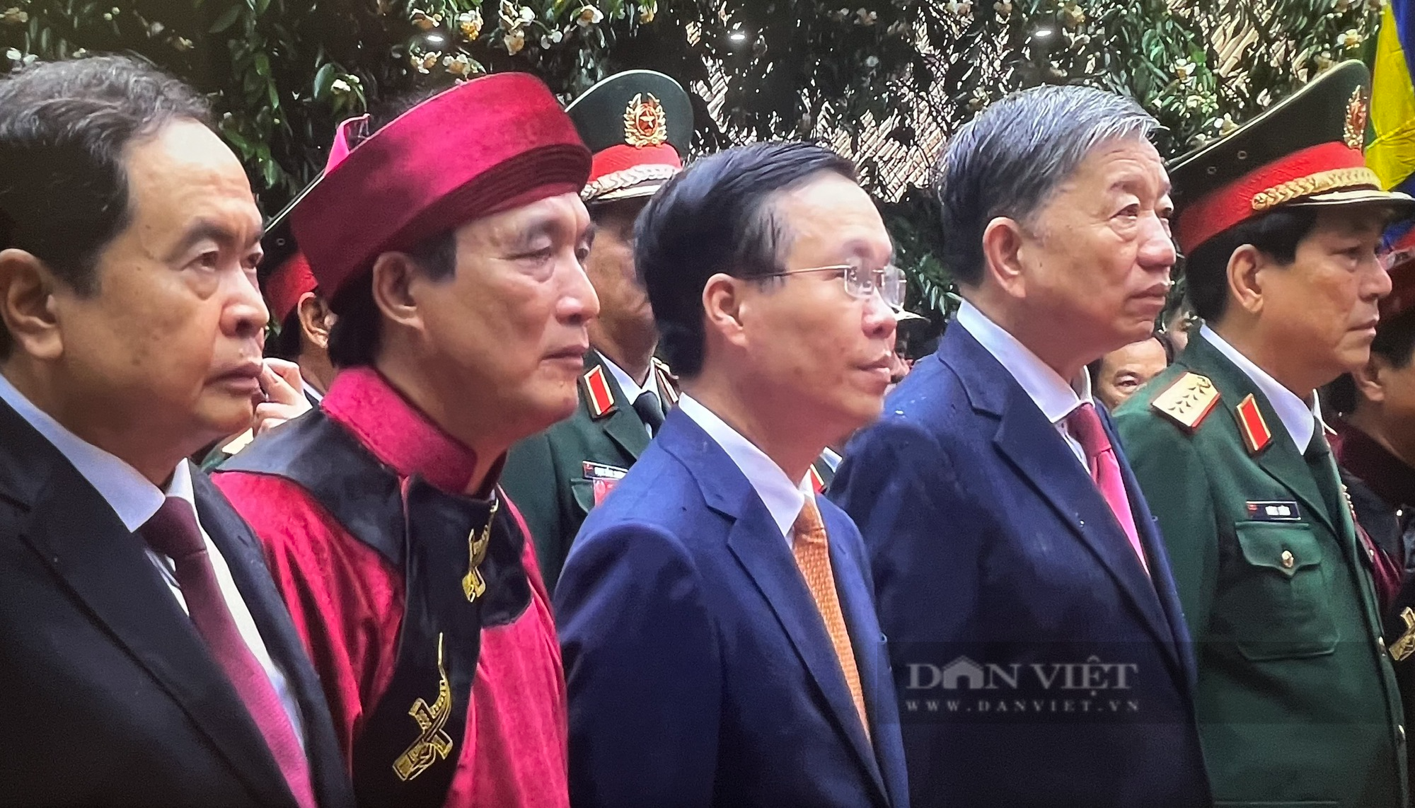 Chủ tịch nước Võ Văn Thưởng dâng hương giỗ Tổ Hùng Vương 2023 - Ảnh 2.