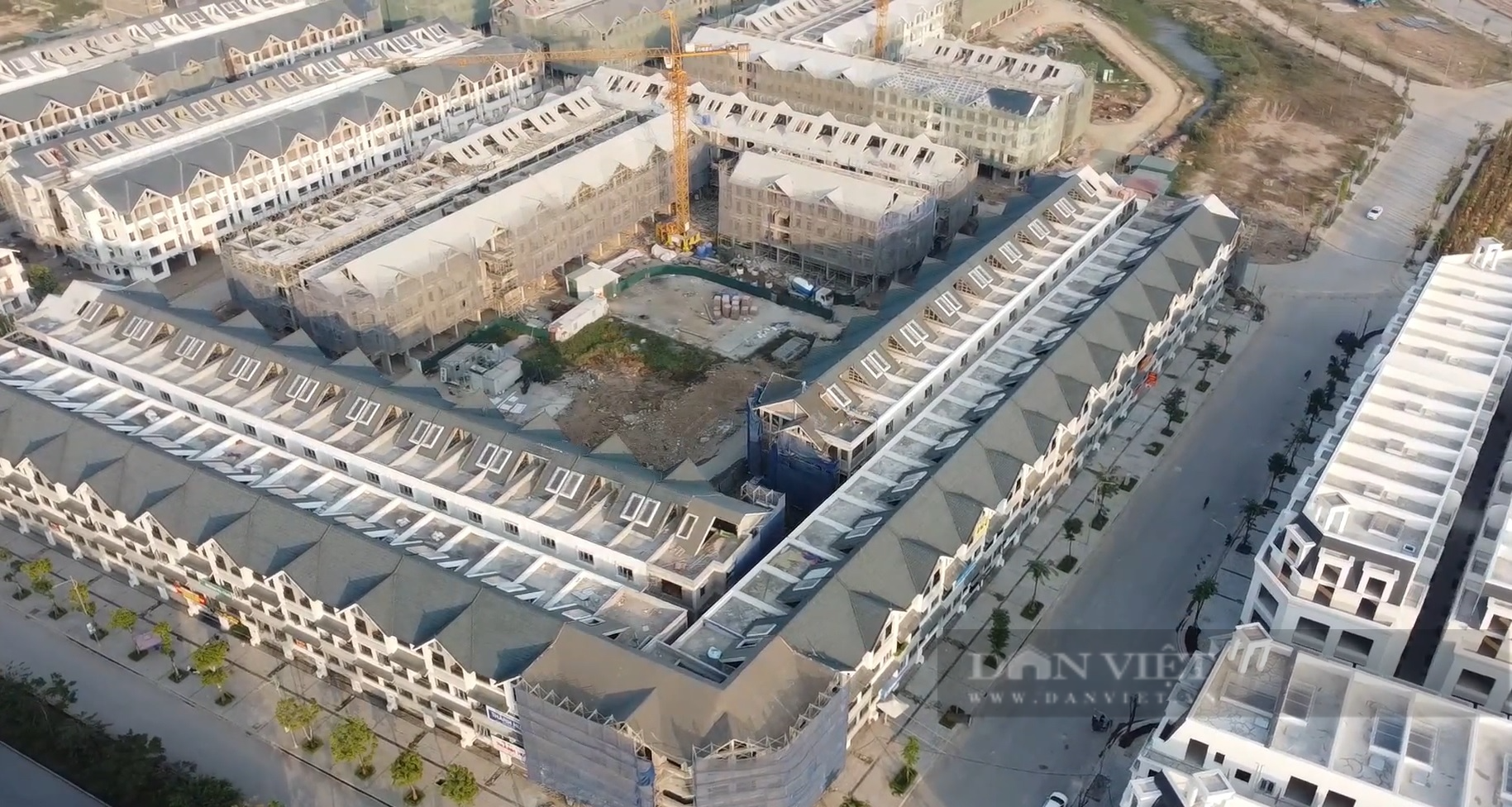 Thị trường bất động sản quý II/2023 trầm lắng hay phục hồi? - Ảnh 1.