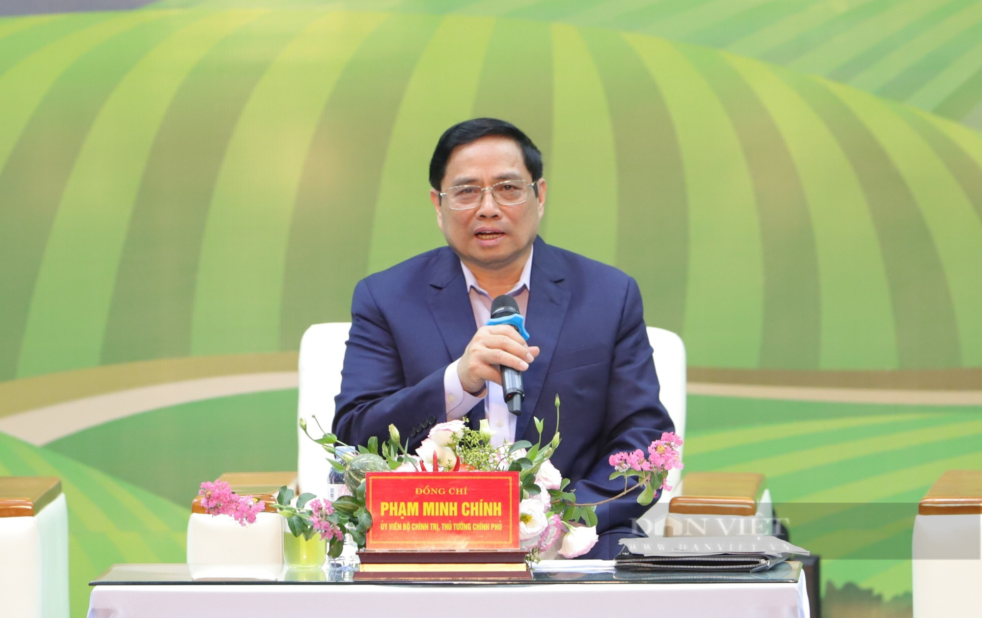 Mời bạn đọc, bà con nông dân tiếp tục đặt câu hỏi đối thoại với Thủ tướng 2023 - Ảnh 1.