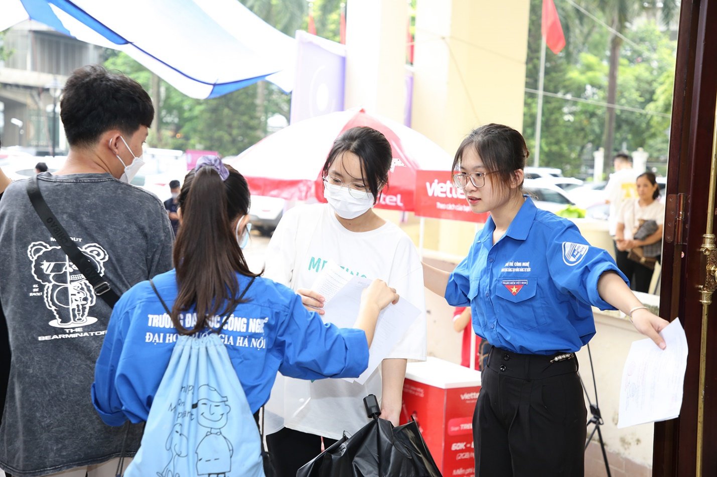 Tuyển sinh năm 2023 của các trường có ngành Công nghệ thông tin nổi tiếng ở Hà Nội - Ảnh 1.
