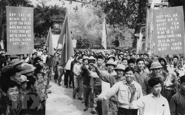 Nước mắt ngày gặp mặt - Ảnh 1. Nước mắt ngày gặp mặt - Ảnh 1.