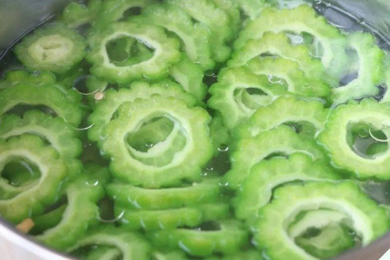 Loại quả sần sùi như da cóc nhưng là “bảo bối mùa hè”, tuần ăn 3 lần tiêu độc, đẹp cả da lẫn dáng - Ảnh 4.