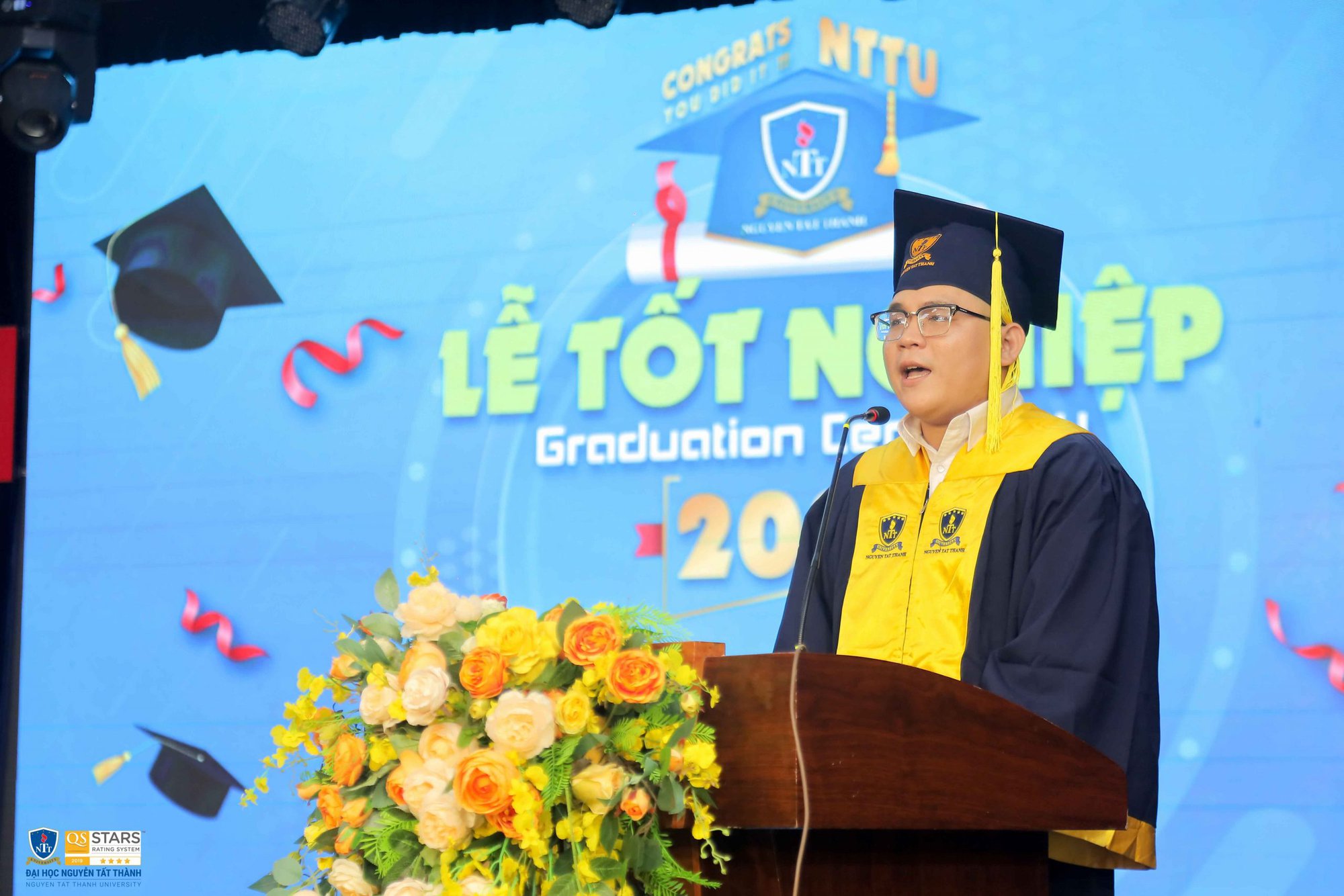 Hành trình nghị lực của tân dược sỹ trên con đường thực hiện ước mơ của mẹ - Ảnh 1.