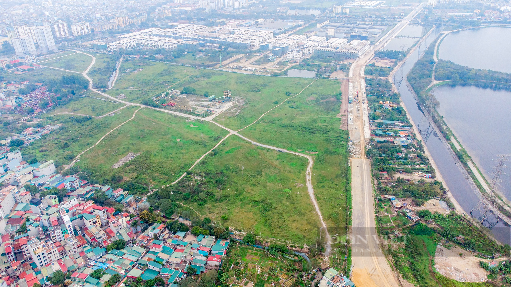 Cận cảnh con đường 500 tỷ đồng sắp hoàn thành kết nối cao tốc Pháp Vân - Cầu Giẽ - Ảnh 2.