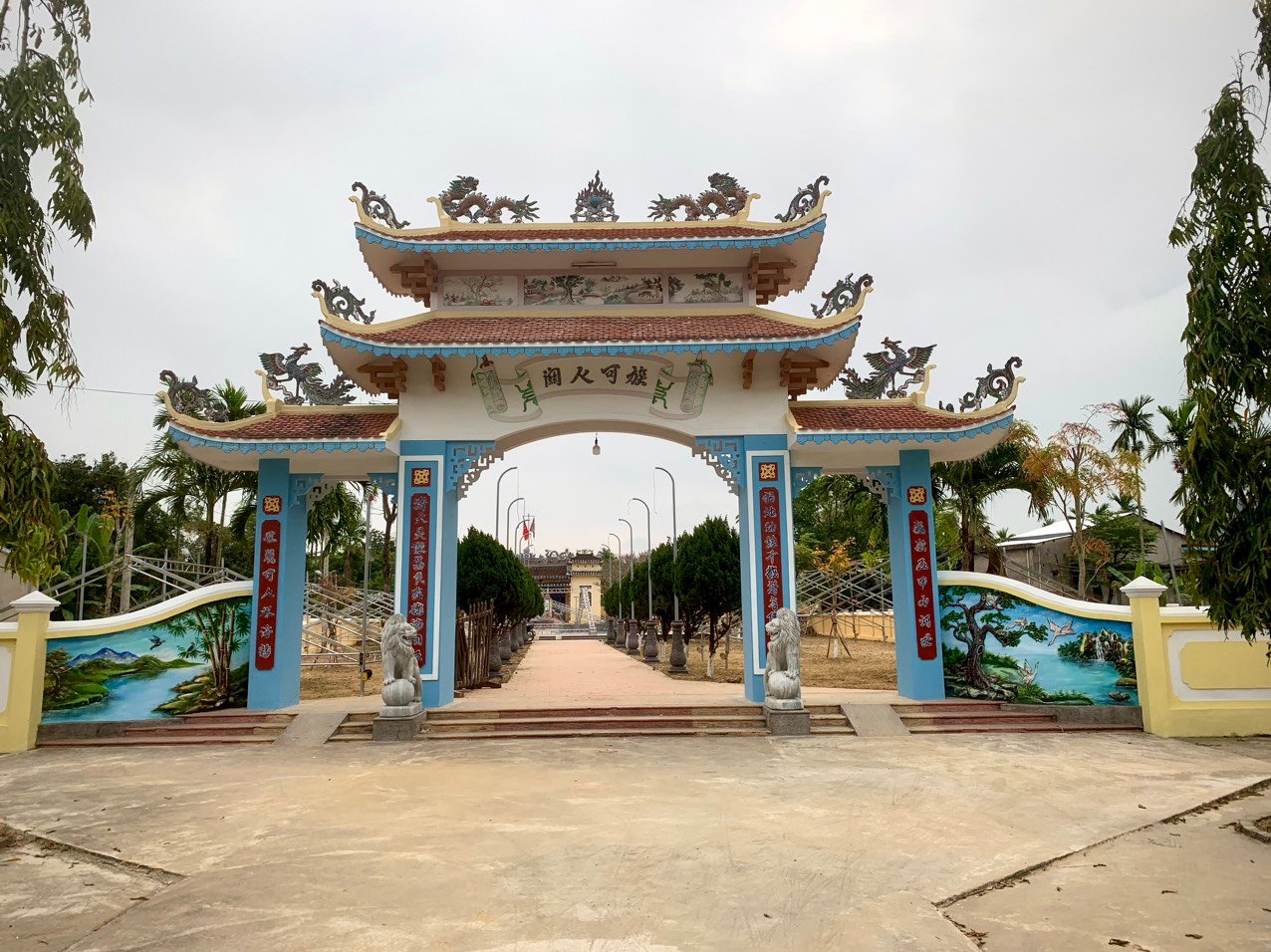 Tục khiêu ông bà 30 năm một lần dịp Tiết Thanh minh &quot;siêu&quot; độc đáo ở Quảng Nam - Ảnh 1.