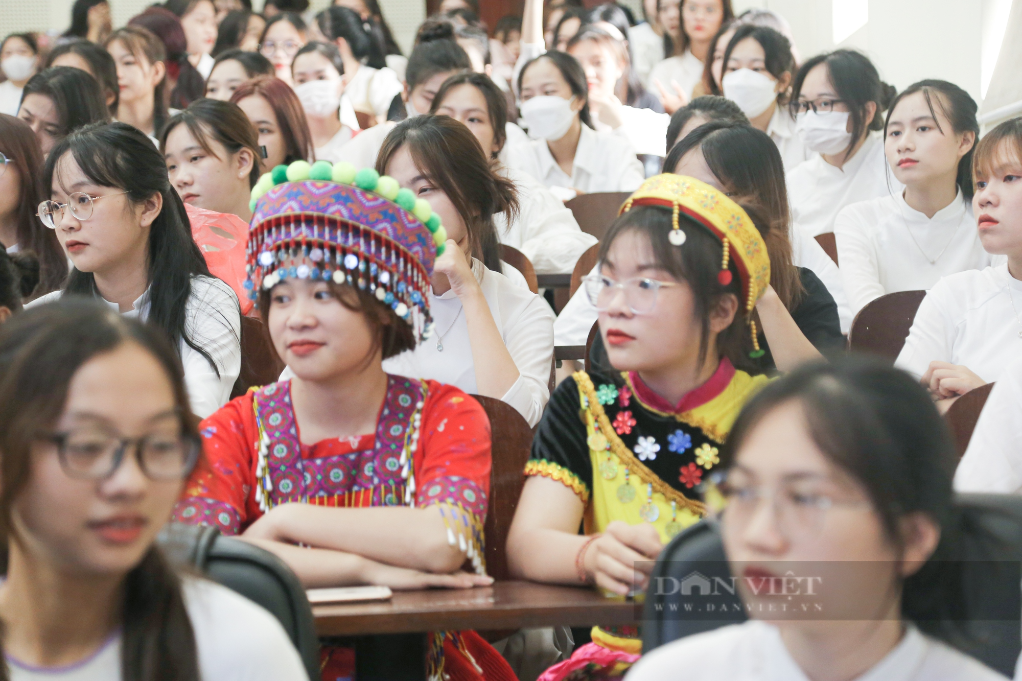 Có ngành &quot;hot&quot; một thời thí sinh đổ xô đi học, nay được trải thảm khi chưa ra trường - Ảnh 1.
