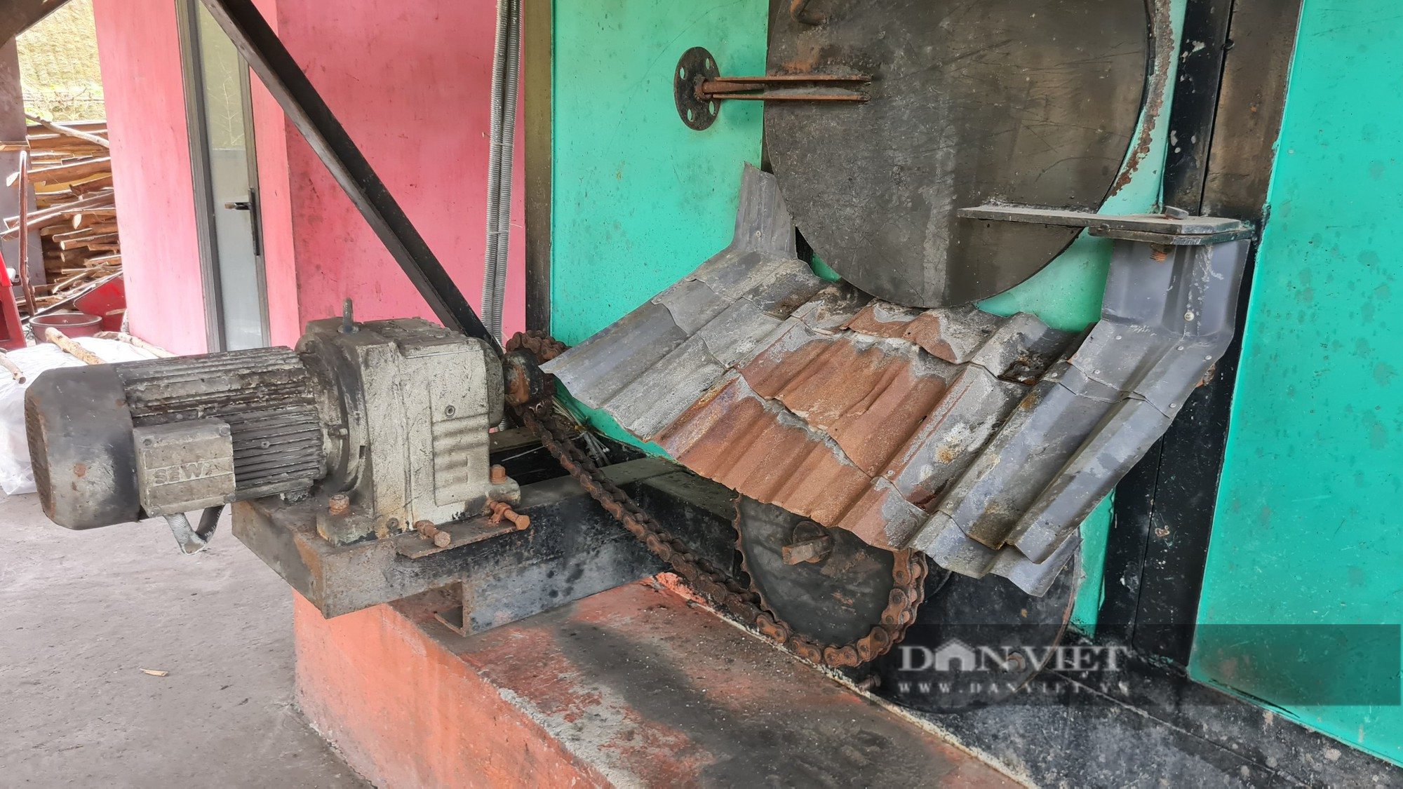 Yên Bái: Lò đốt rác gây ô nhiễm, &quot;bức thở&quot; người dân - Ảnh 3.